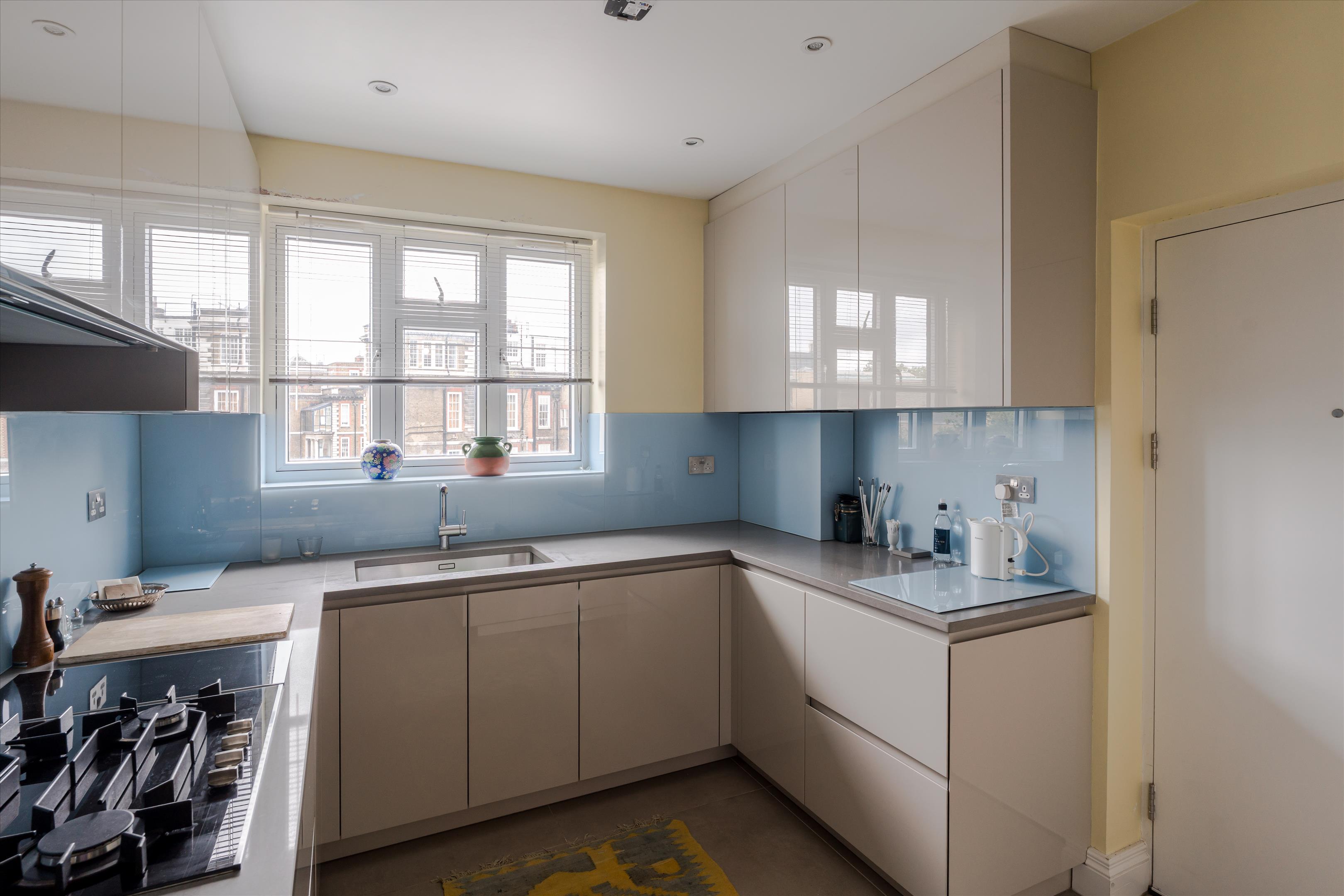 Wellington Court, Wellington Road, St John's Wood NW8
