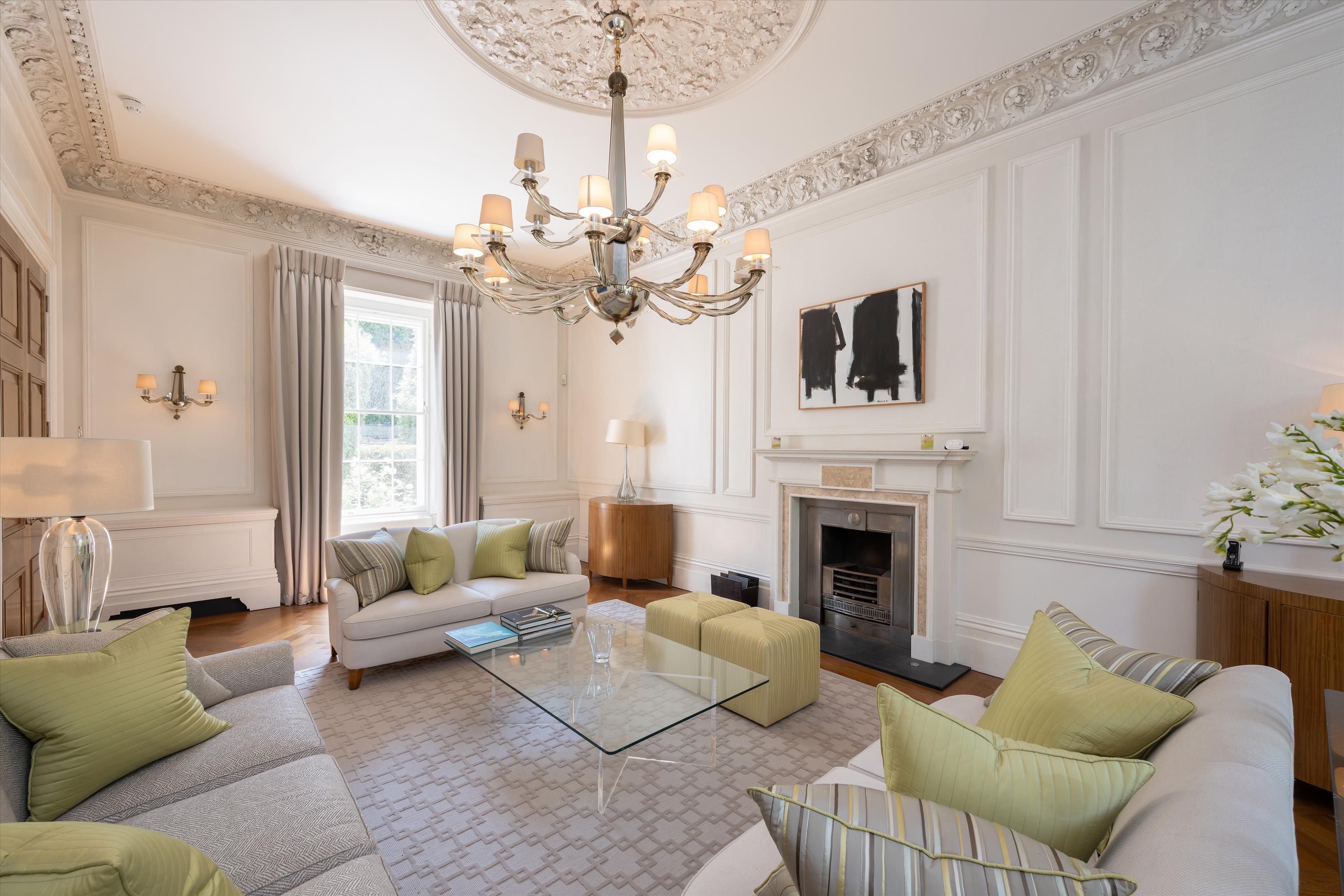 Cavendish Close, St Johns Wood, London, NW8