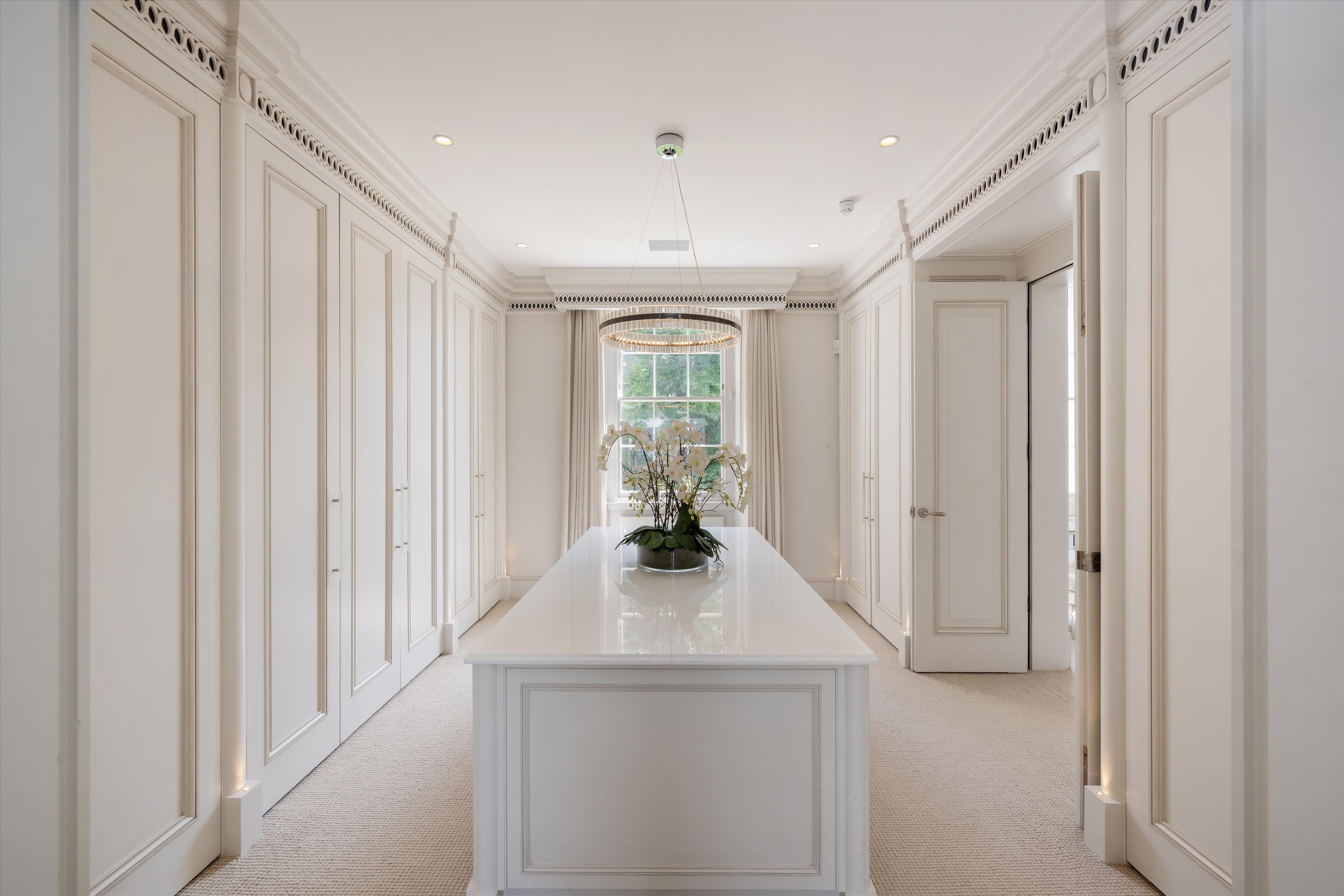 Cavendish Close, St Johns Wood, London, NW8