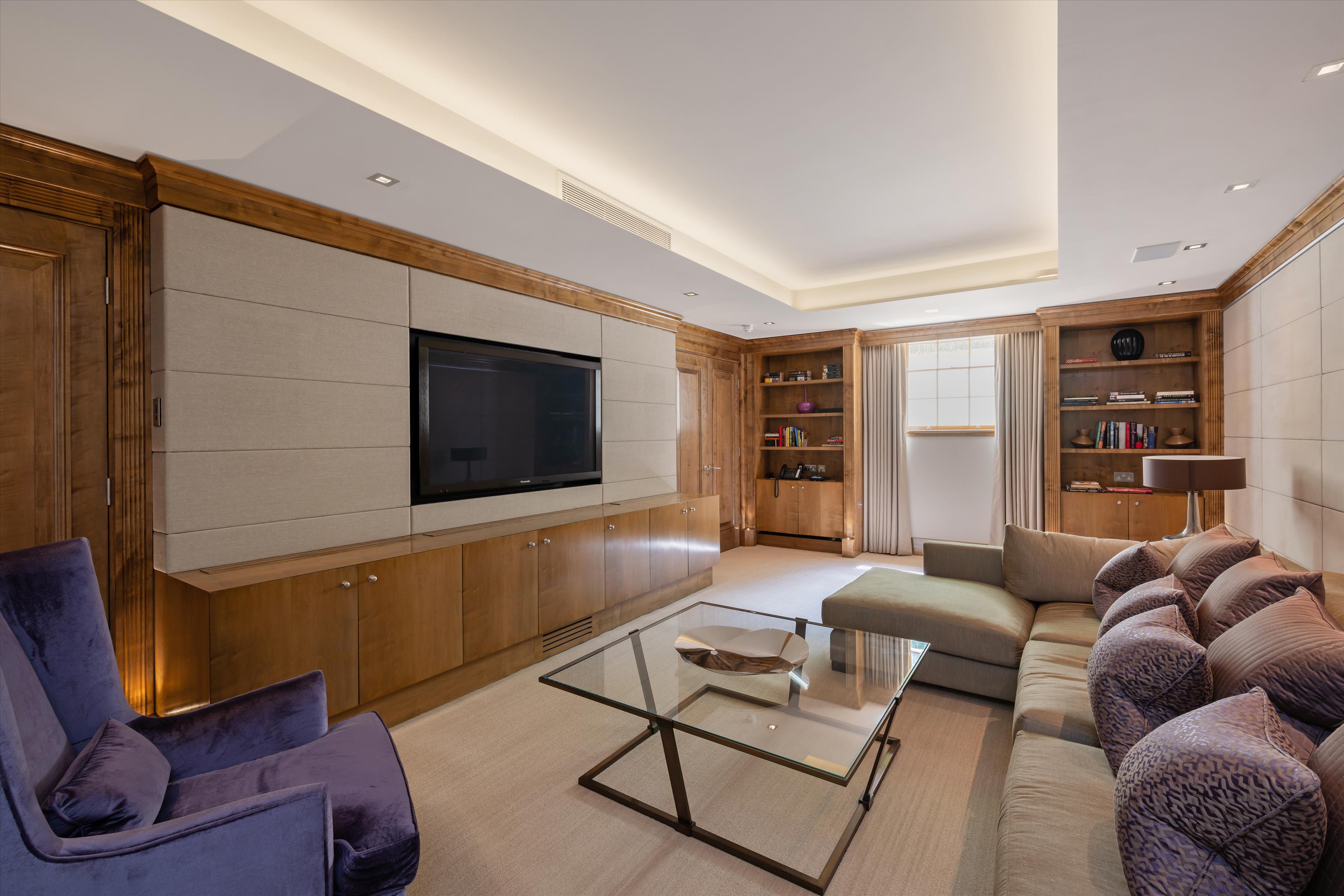 Cavendish Close, St Johns Wood, London, NW8