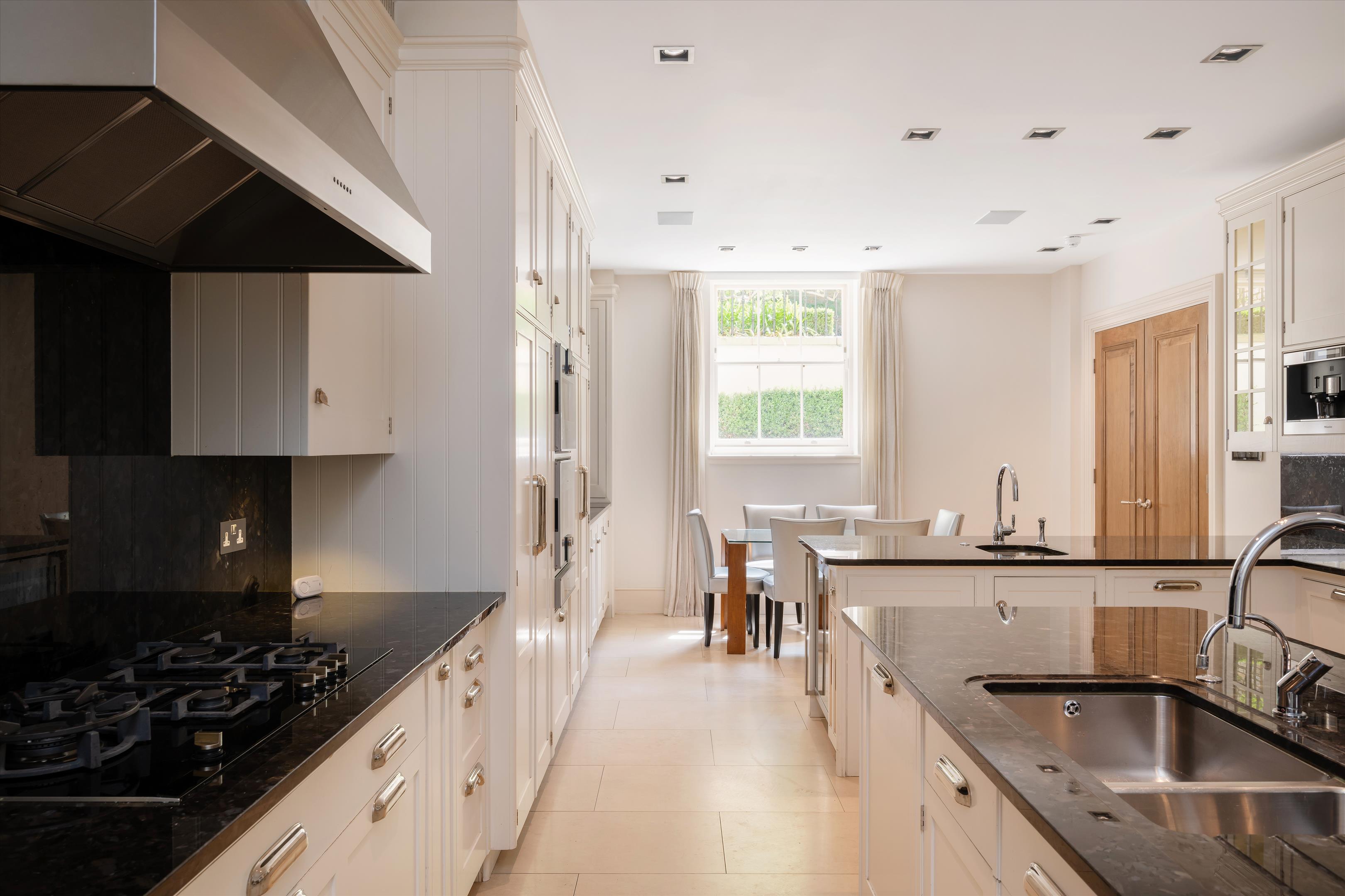 Cavendish Close, St Johns Wood, London, NW8