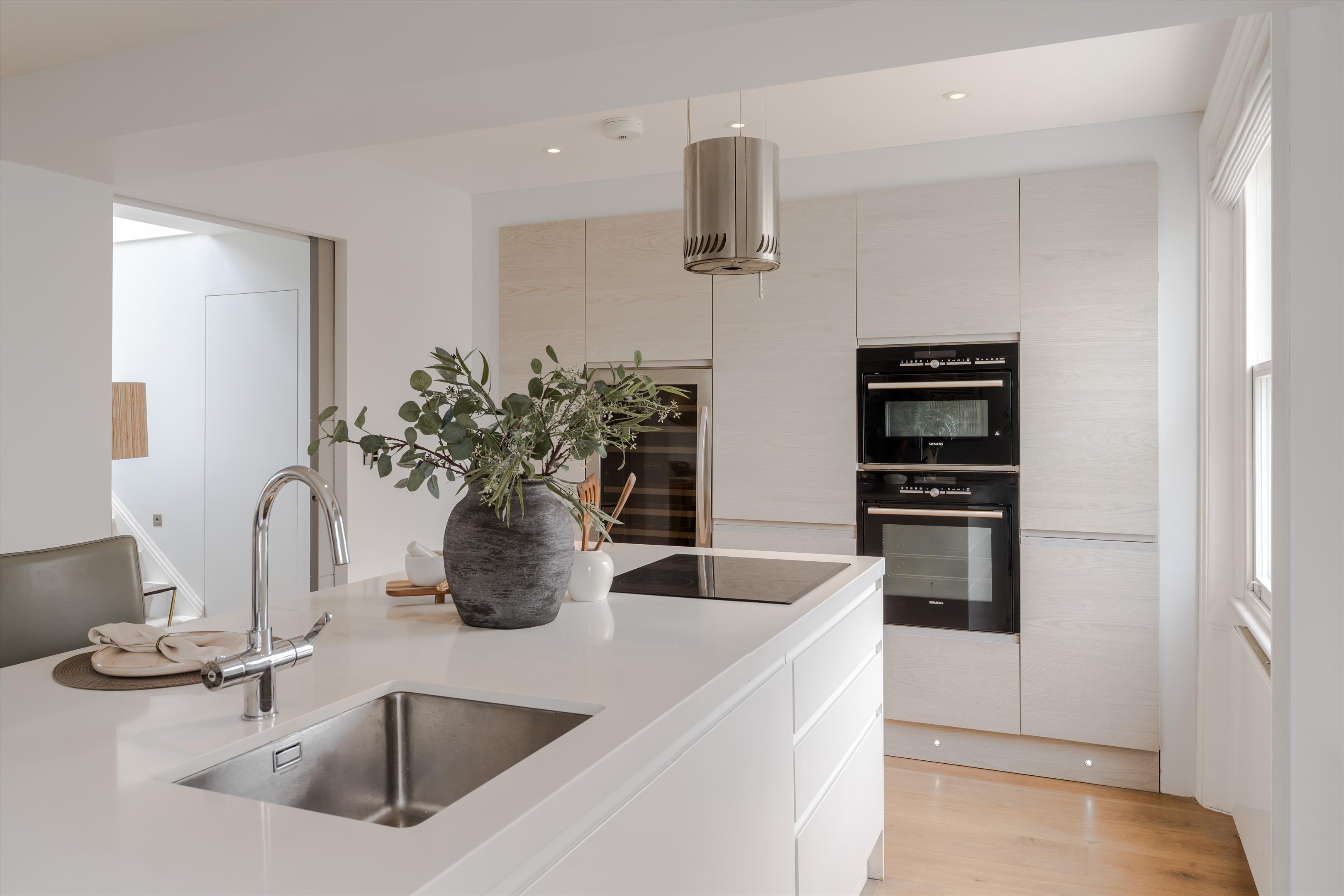 Carlton Hill, St John's Wood NW8