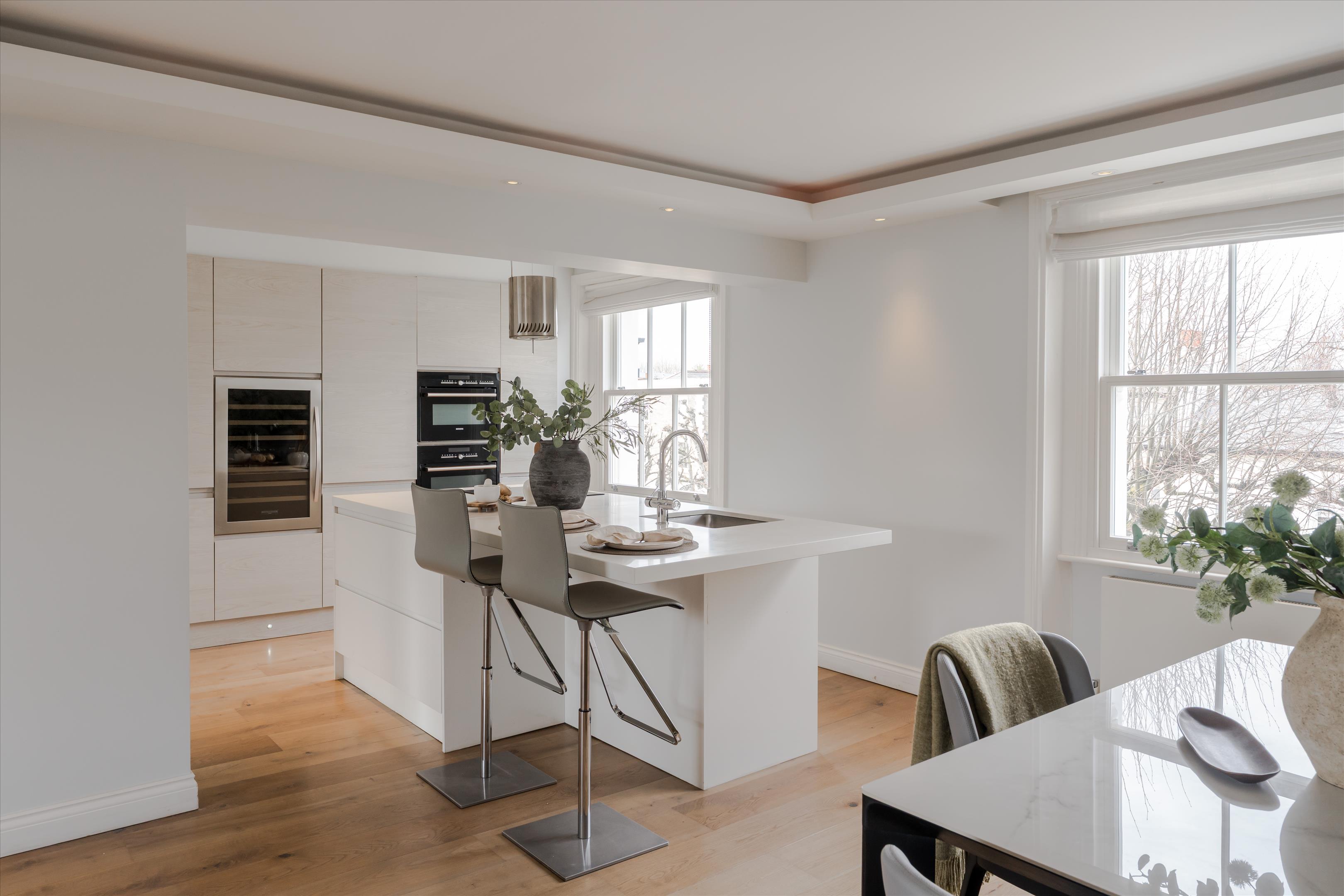 Carlton Hill, St John's Wood NW8