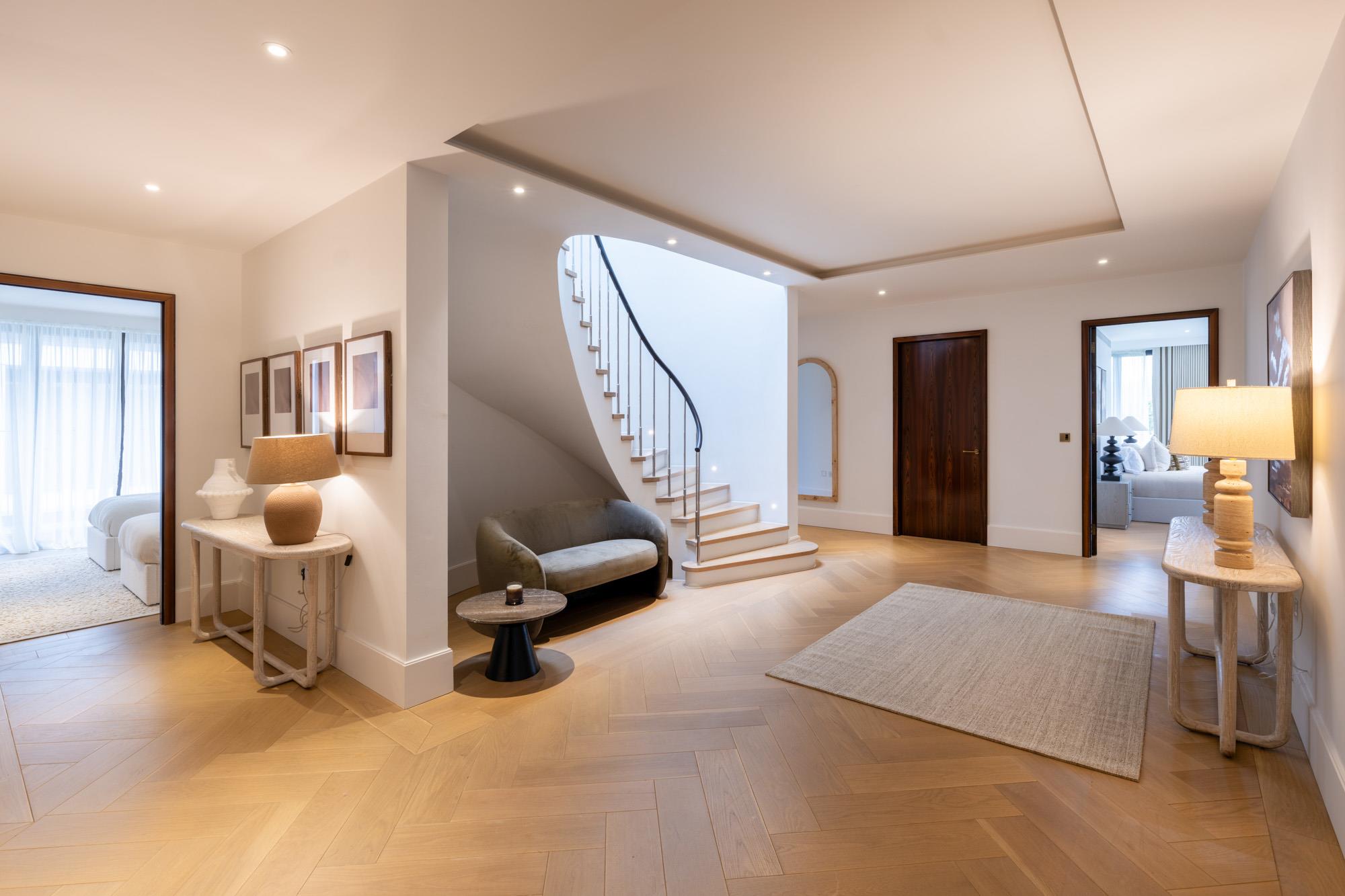 St. Edmunds Terrace, St John's Wood NW8