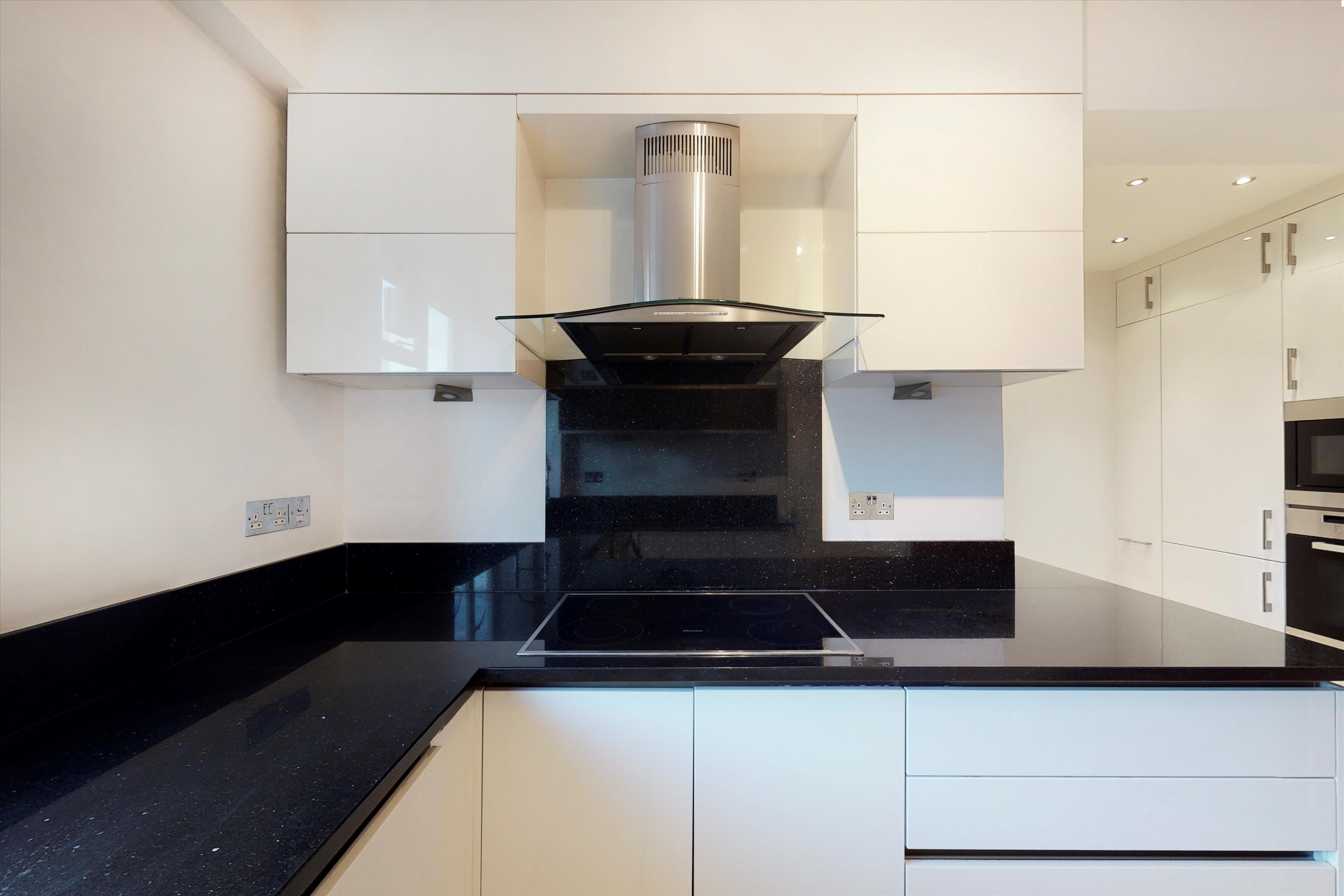 Viceroy Court, Prince Albert Road, St John's Wood NW8