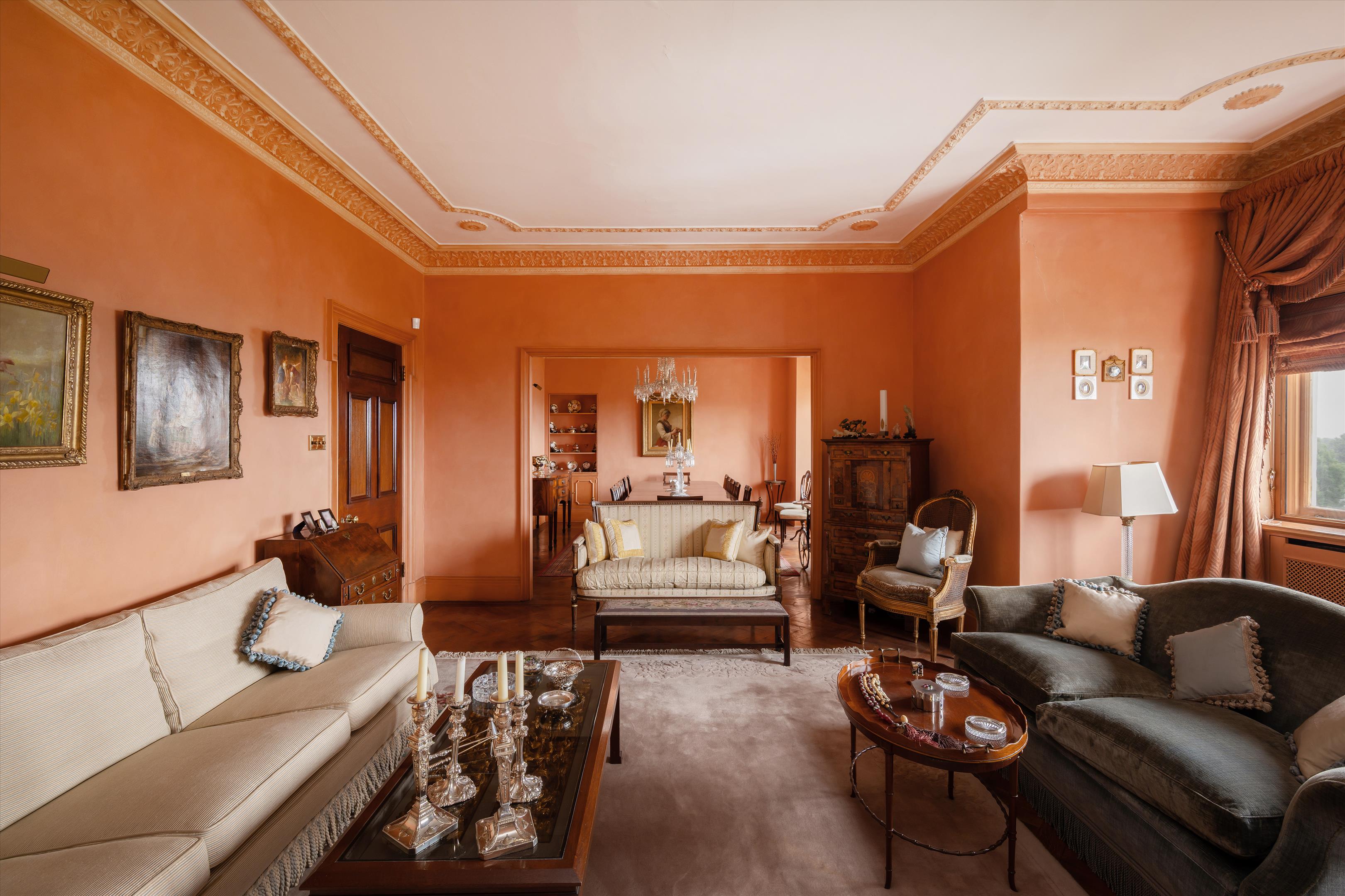 London NW8
