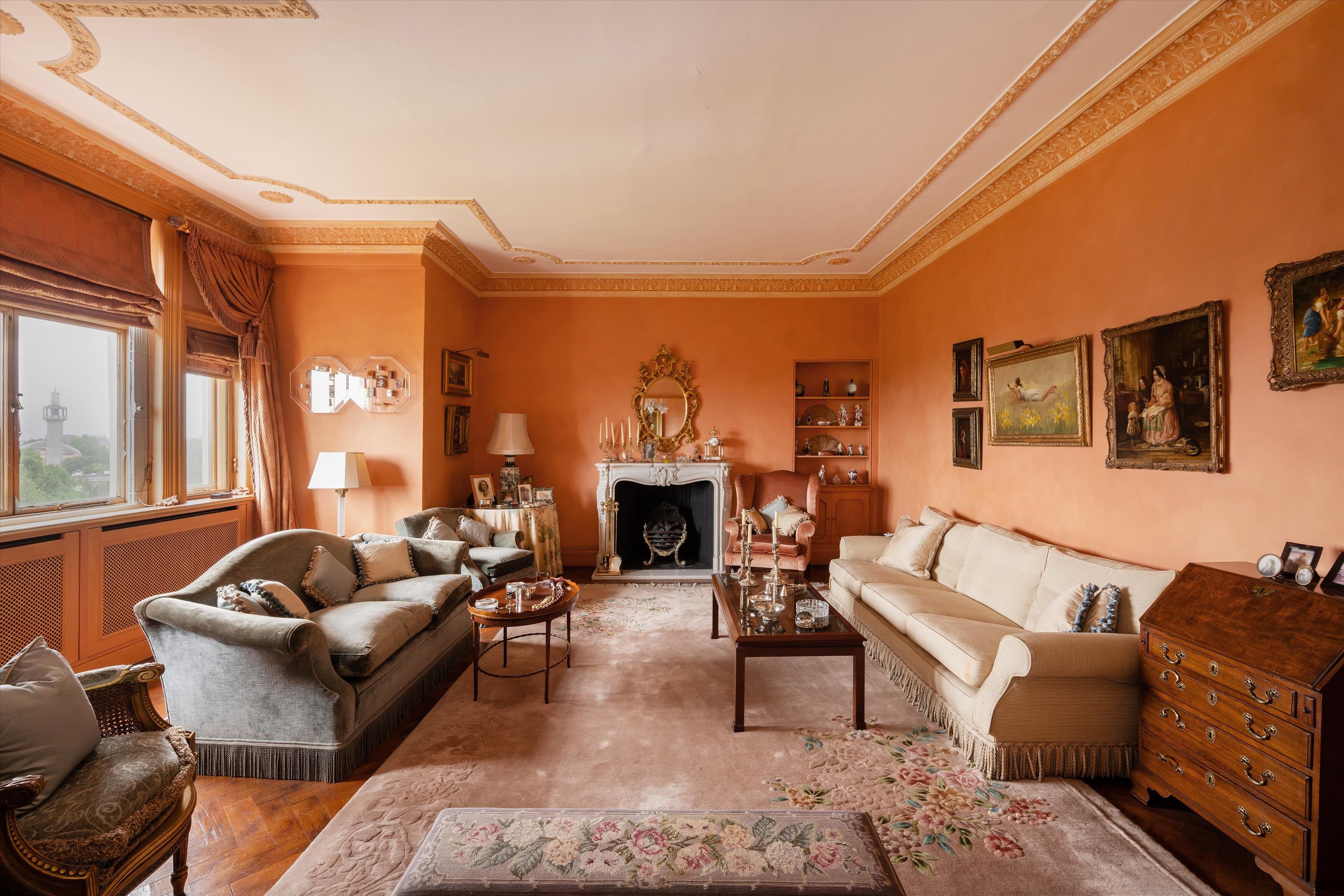 London NW8
