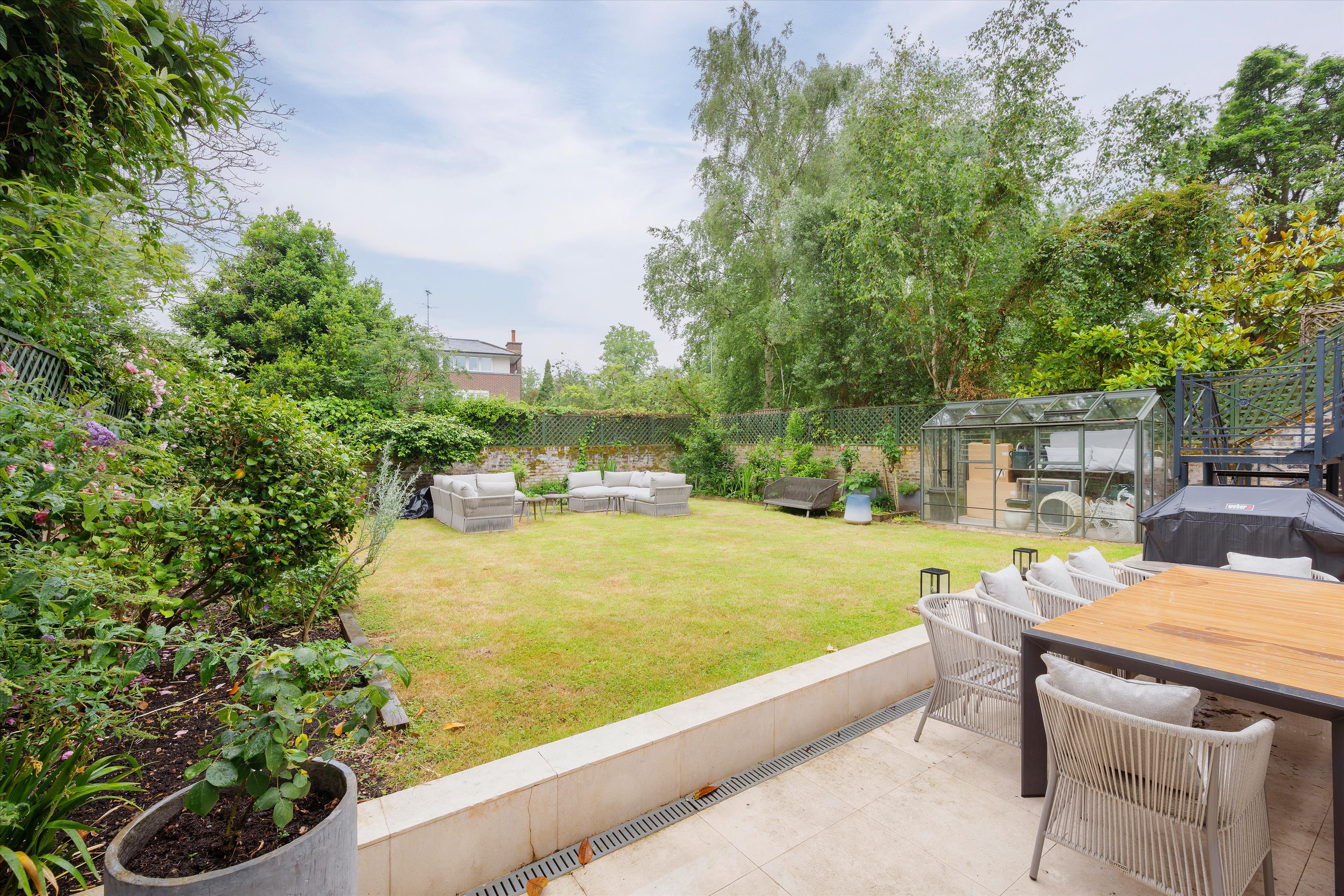 Acacia Road, St Johns Wood, London NW8