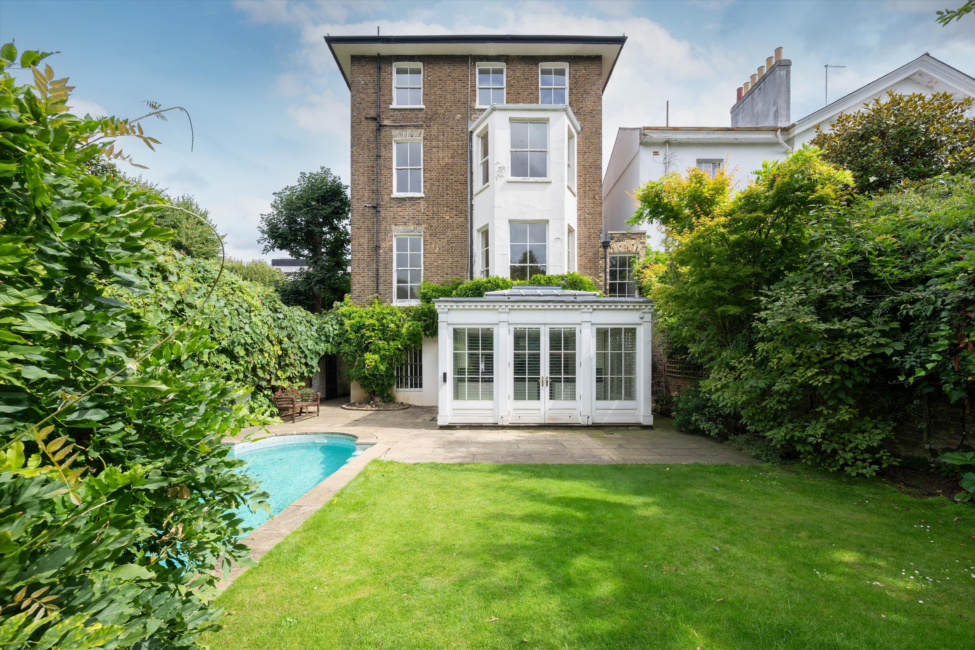 Cavendish Avenue, St Johns Wood, London NW8