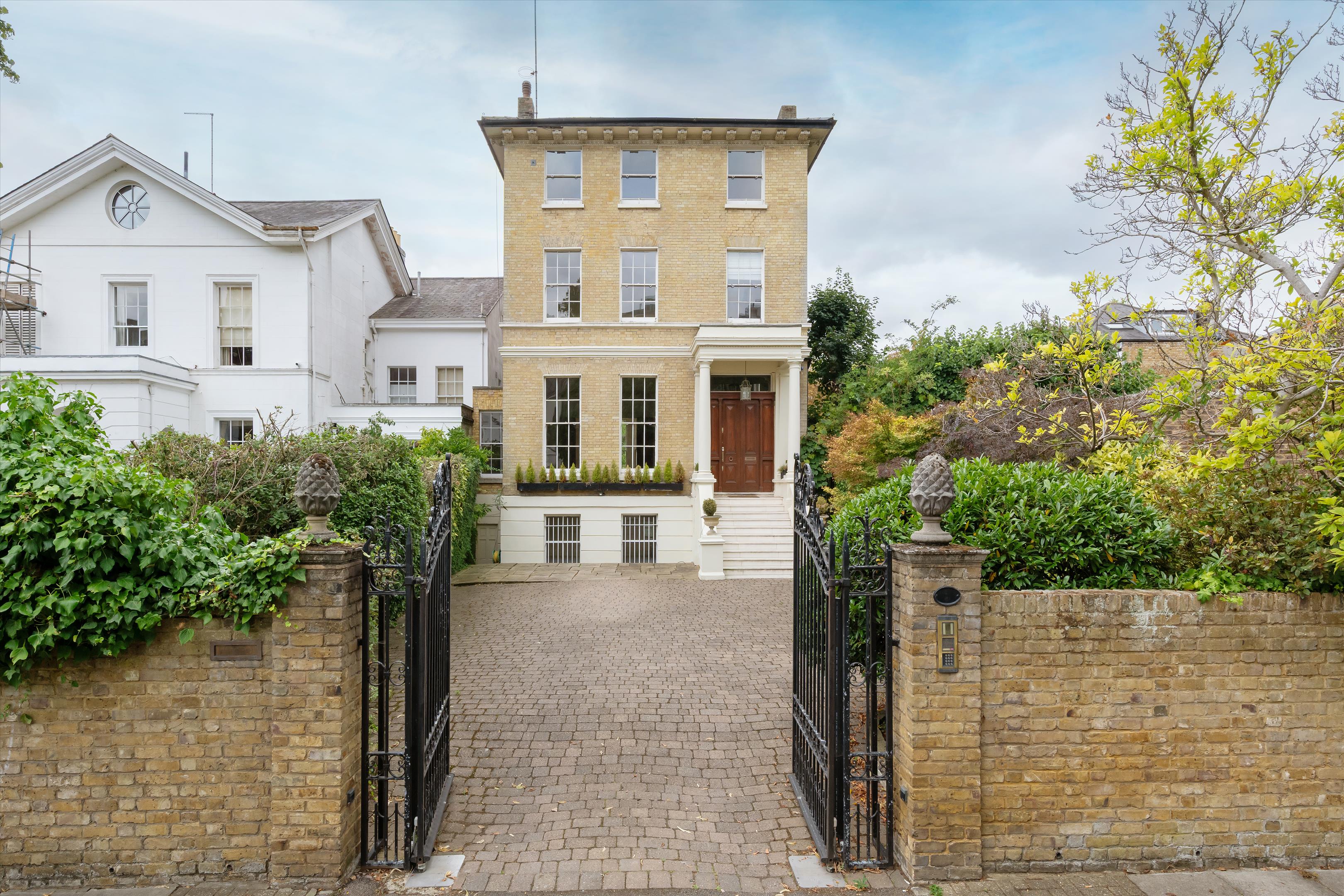 Cavendish Avenue, St Johns Wood, London NW8
