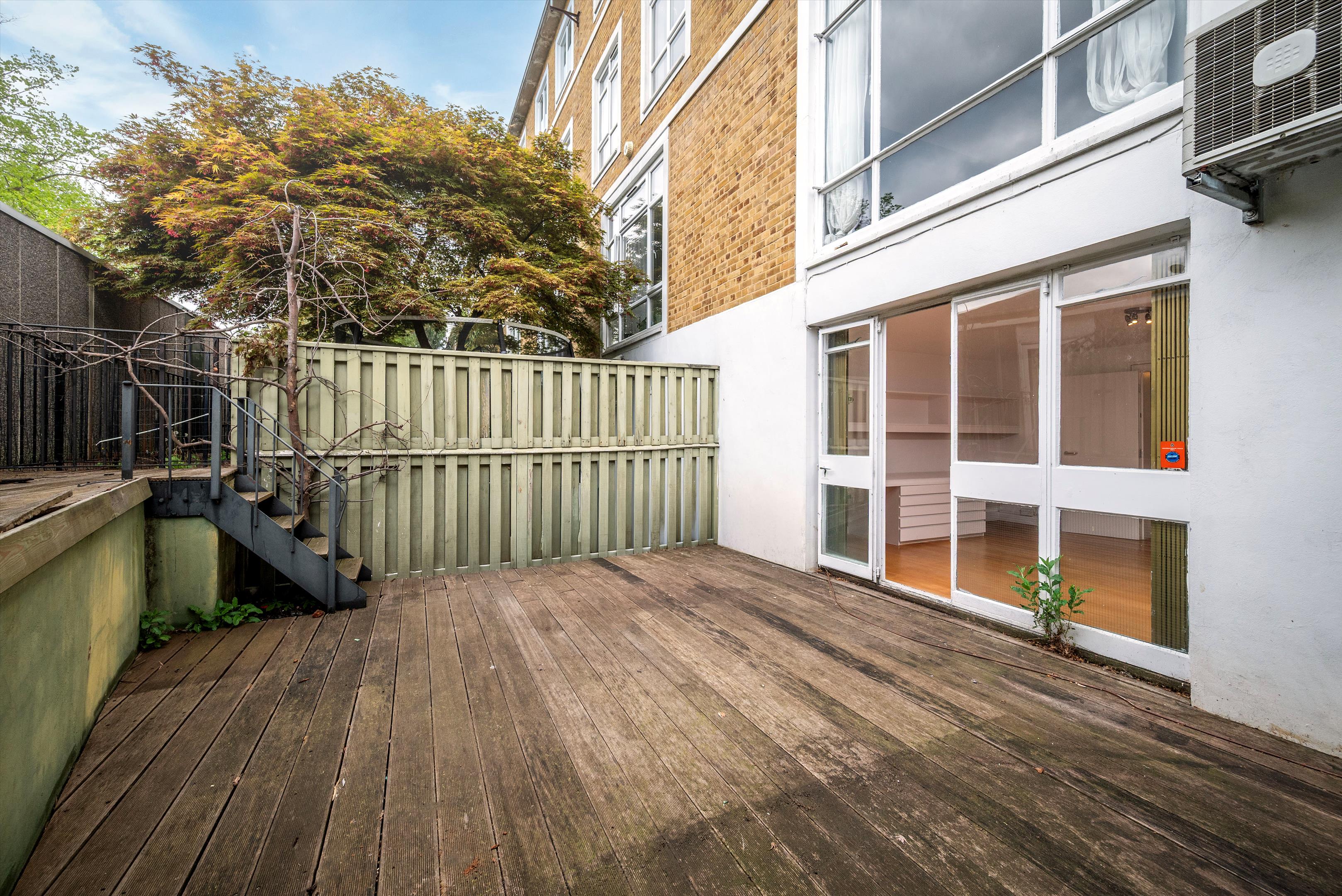Marlborough Hill, St John's Wood NW8