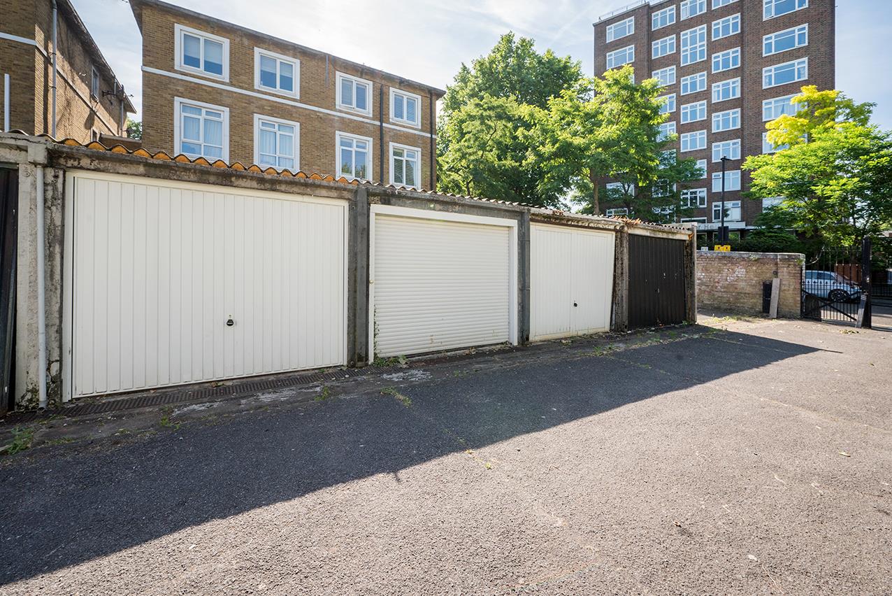 Marlborough Hill, St John's Wood NW8