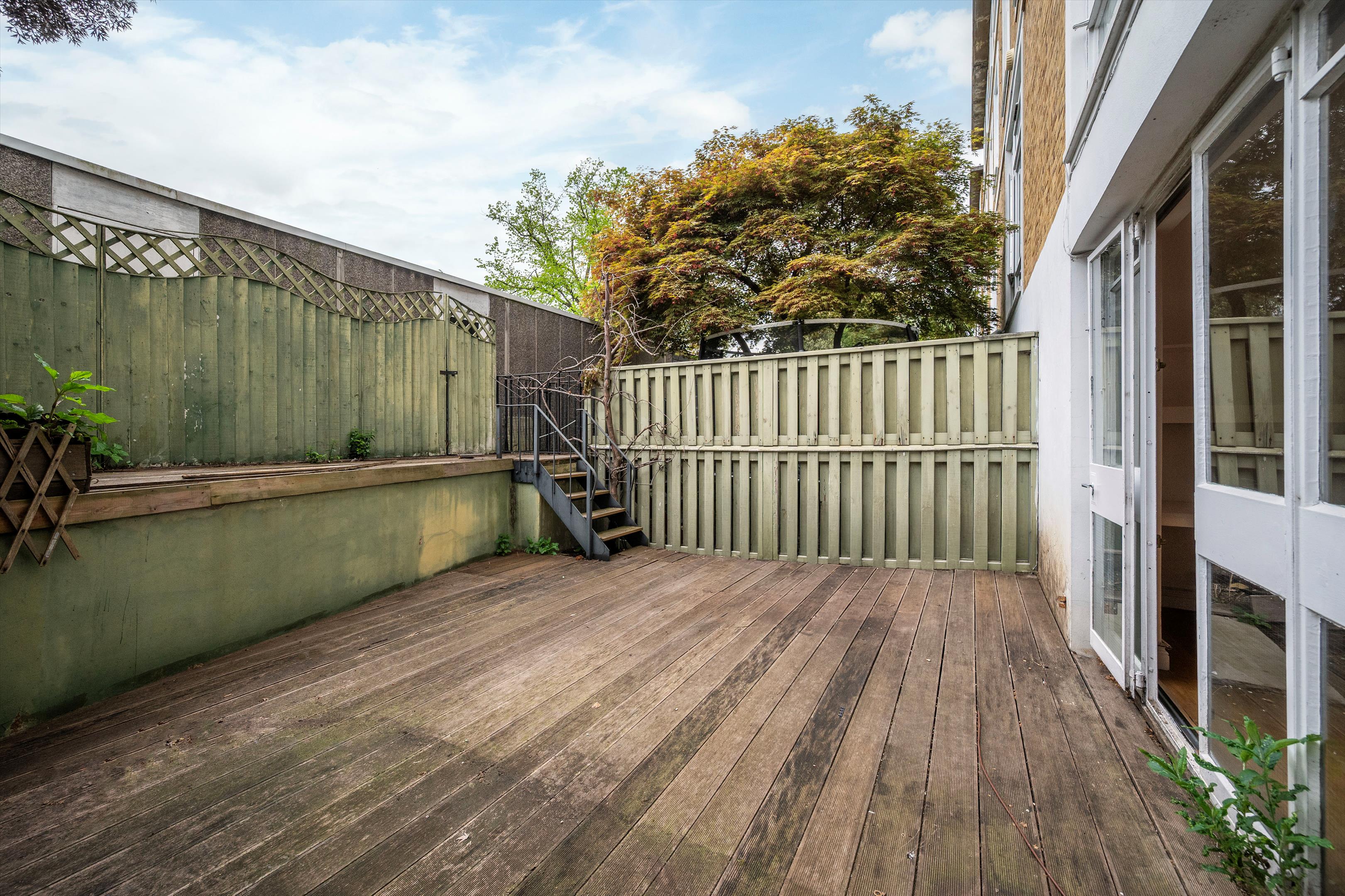 Marlborough Hill, St John's Wood NW8
