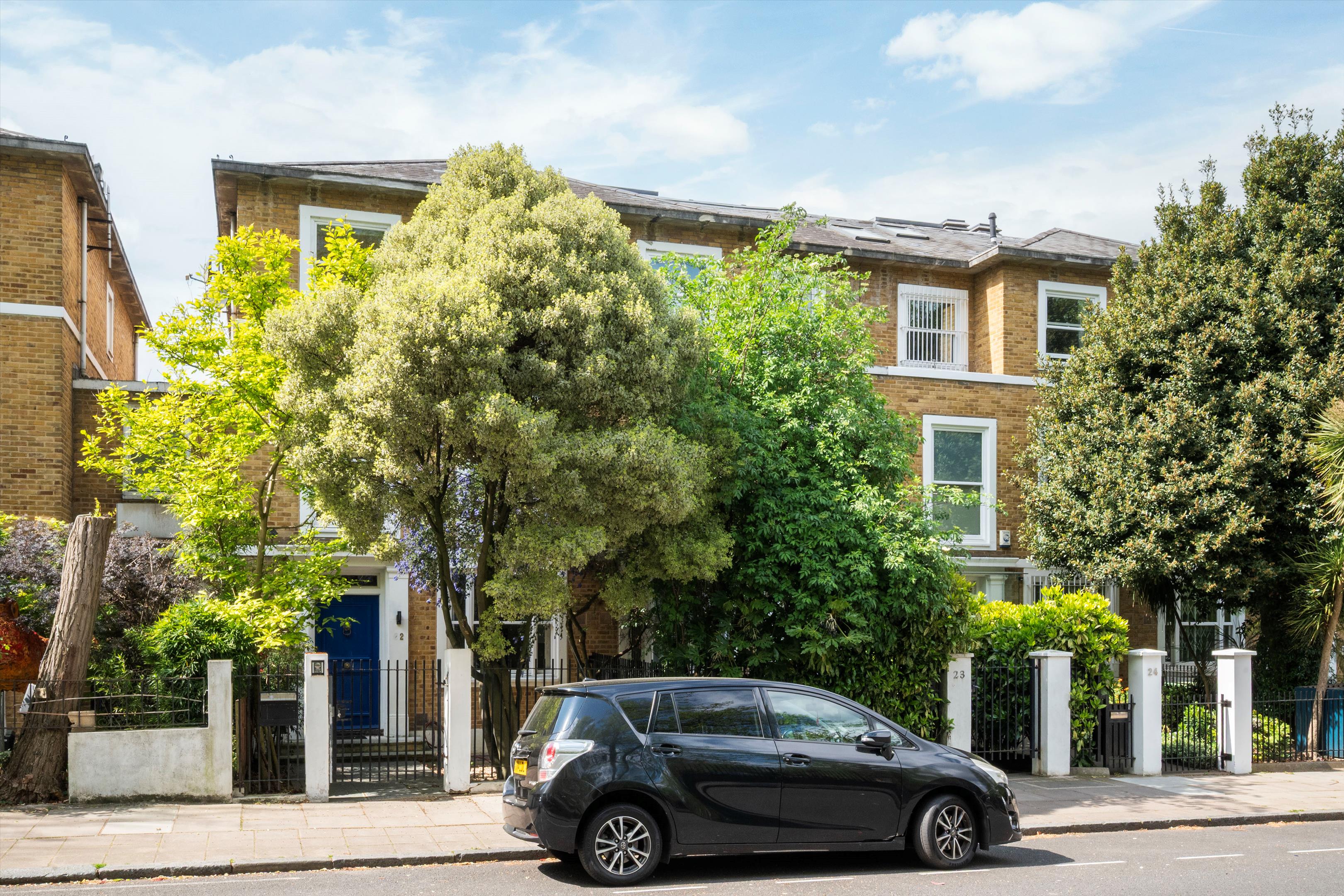 Marlborough Hill, St John's Wood NW8
