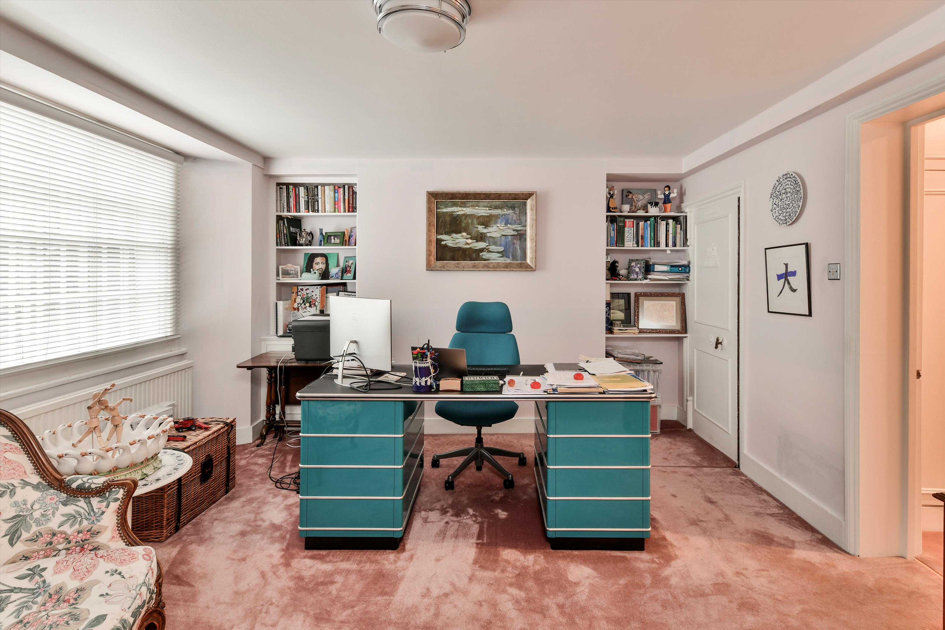 Ovington Square, Knightsbridge, London, SW3