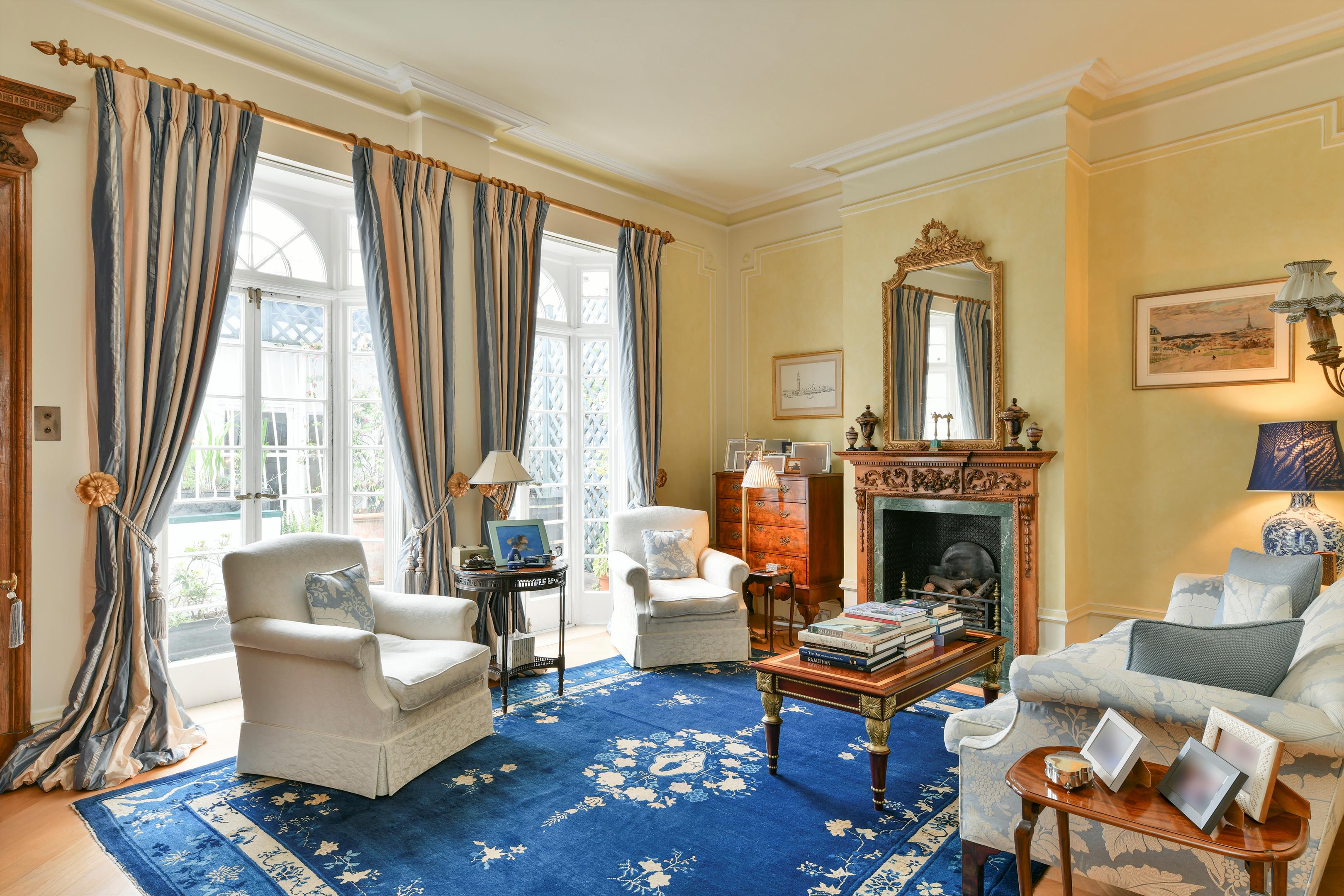 Ovington Square, Knightsbridge, London, SW3