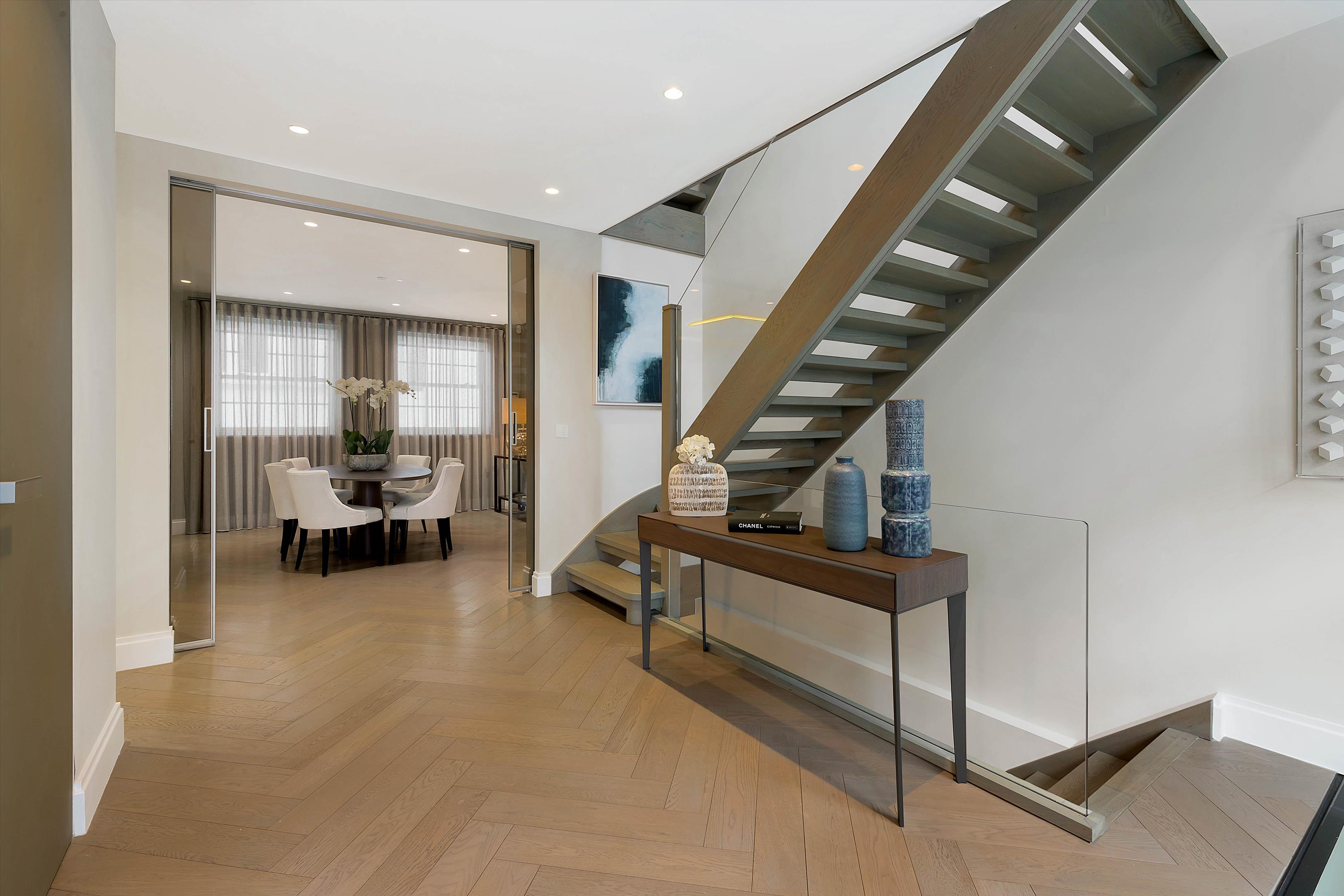 Clabon Mews, Knightsbridge, London, SW1X