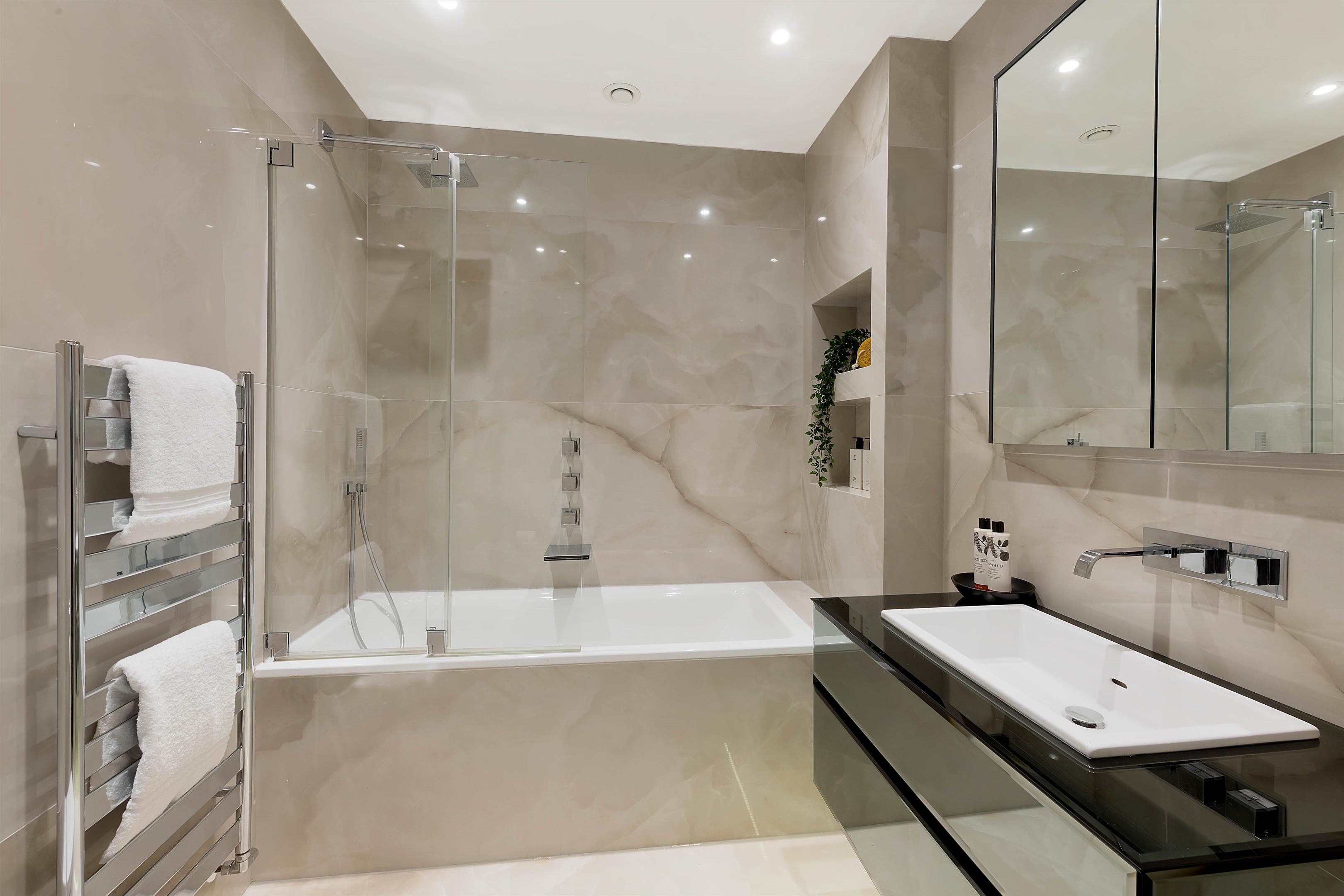Clabon Mews, Knightsbridge, London, SW1X