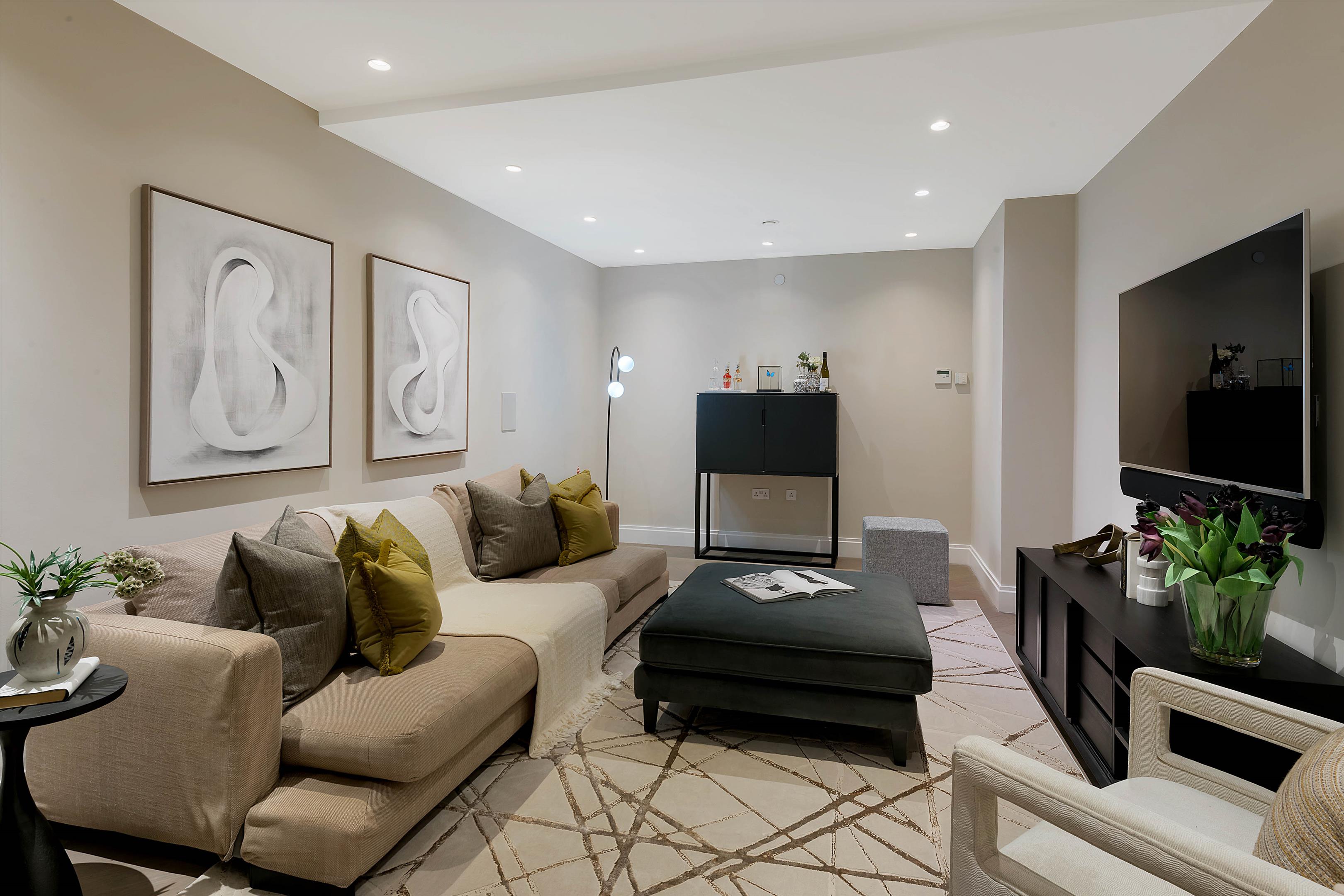 Clabon Mews, Knightsbridge, London, SW1X
