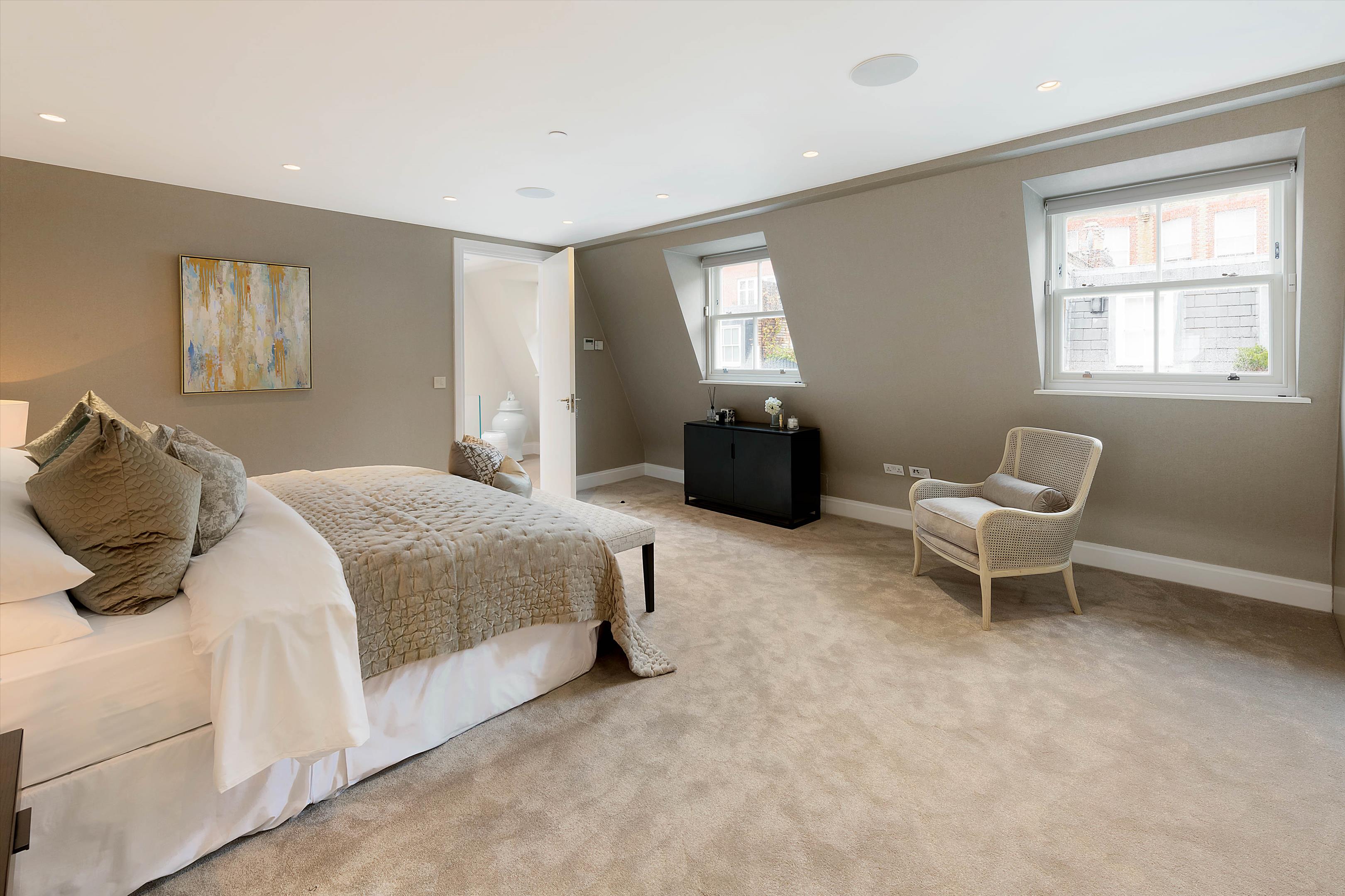Clabon Mews, Knightsbridge, London, SW1X