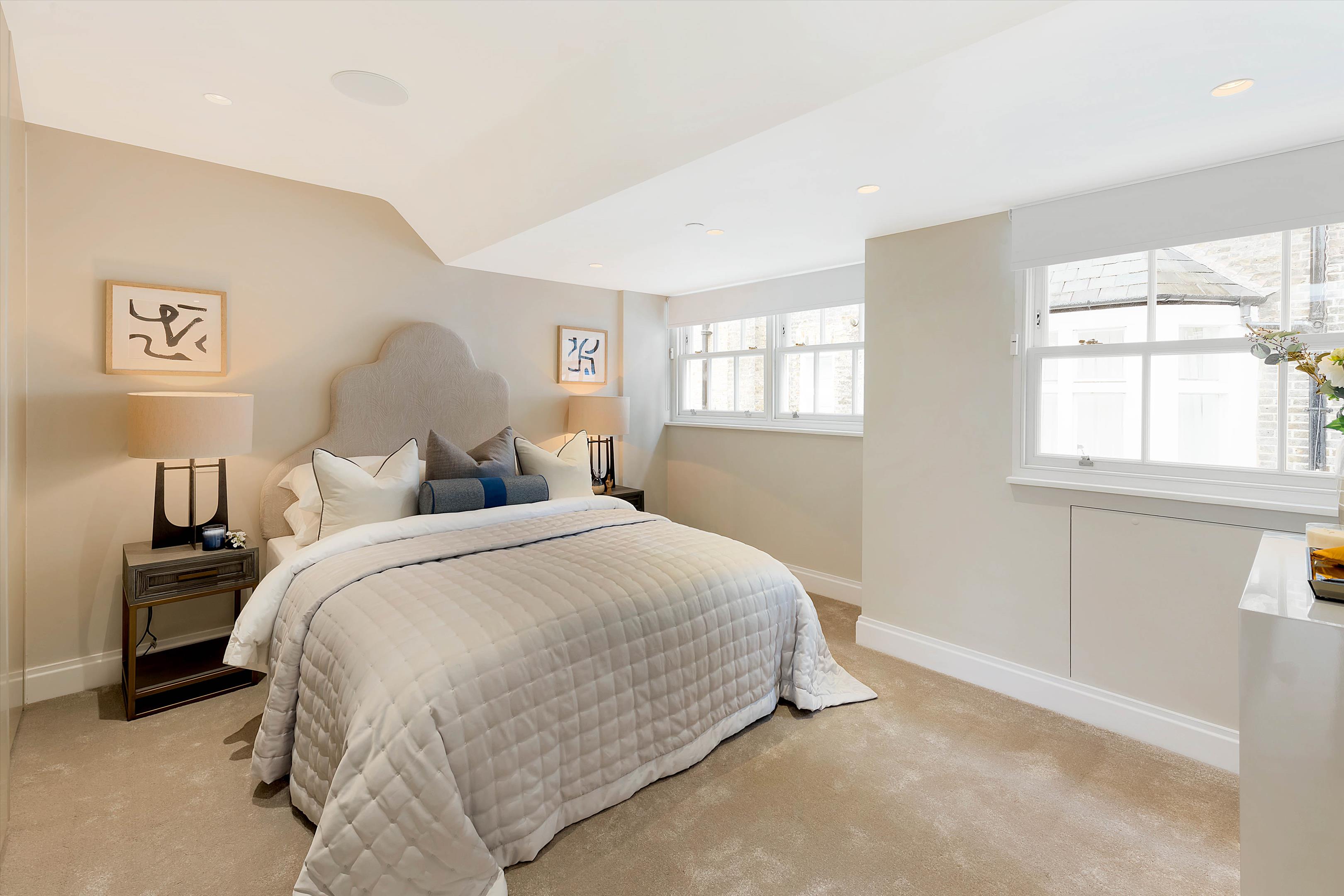 Clabon Mews, Knightsbridge, London, SW1X