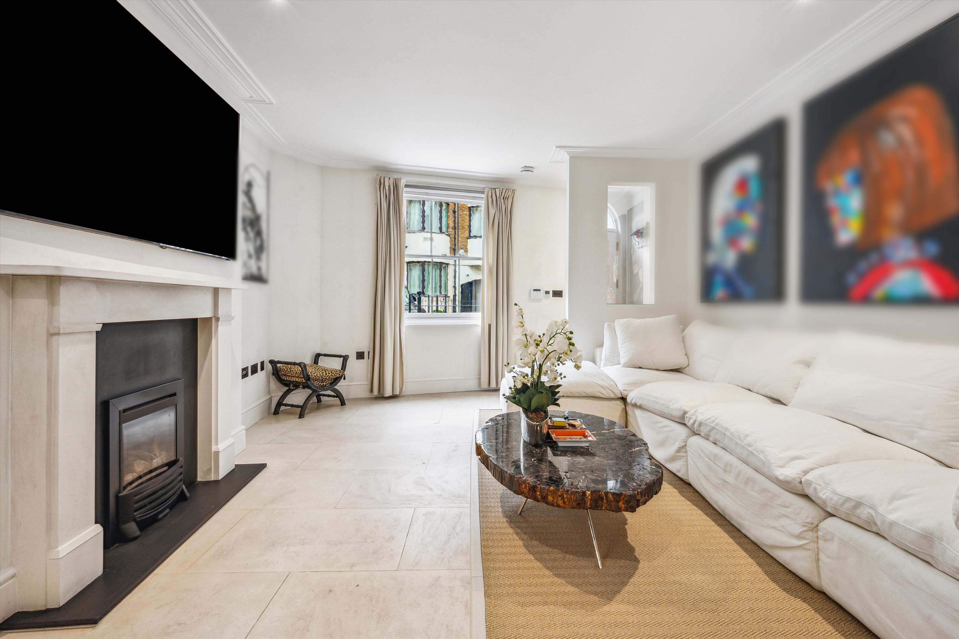 Montpelier Mews, London SW7