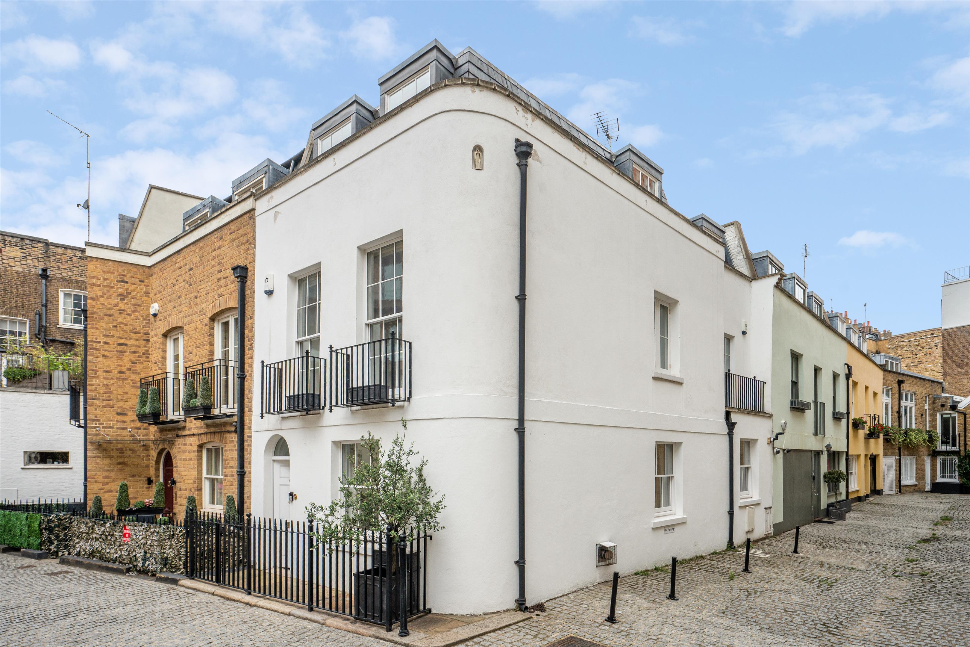Montpelier Mews, London SW7