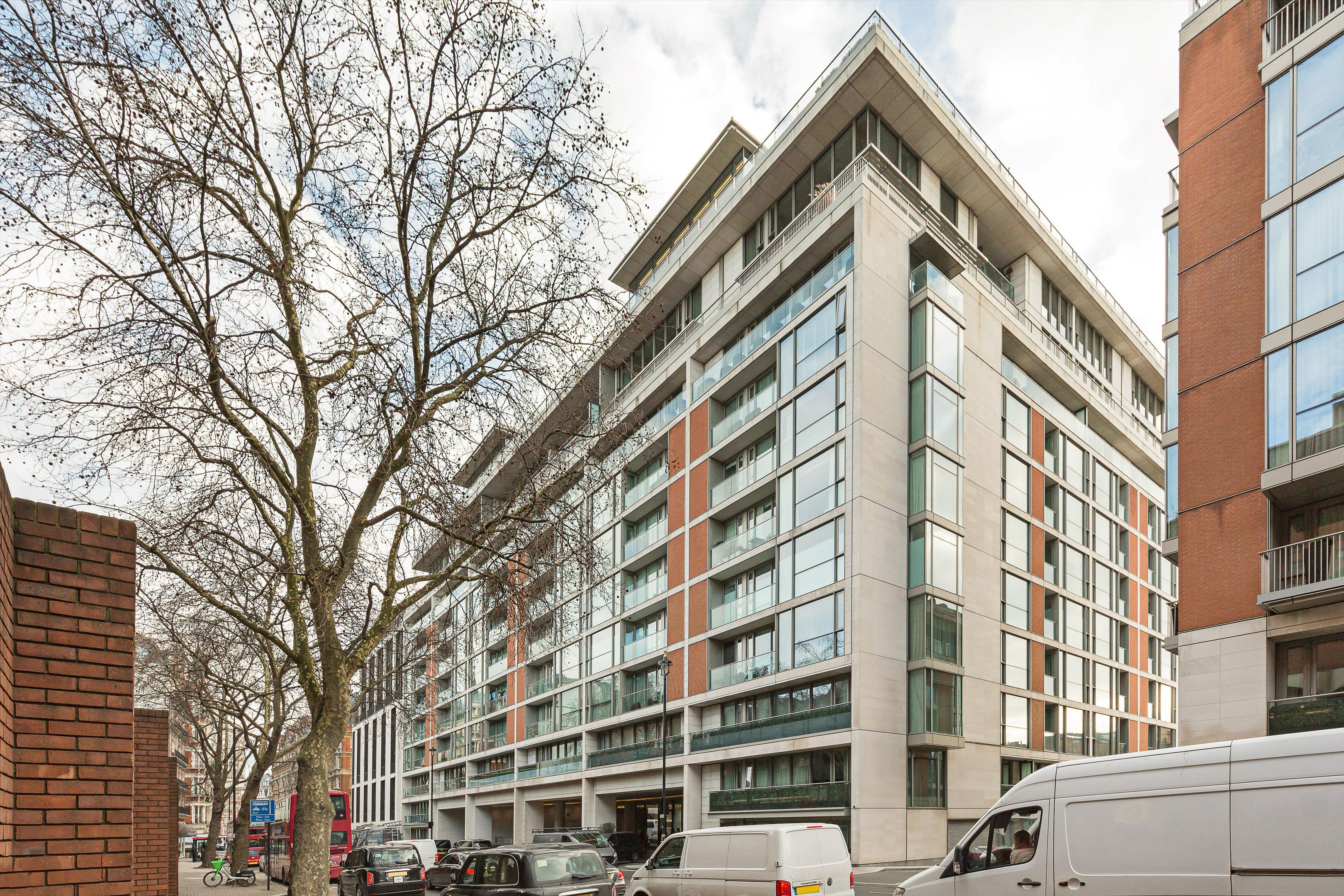 Knightsbridge, London SW7
