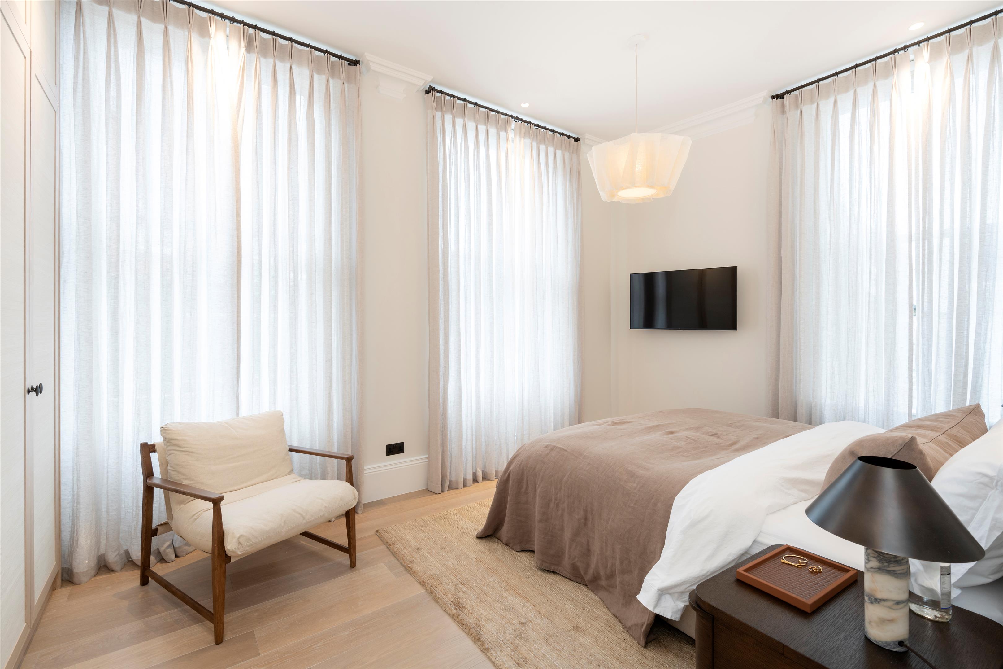 Lennox Gardens, Knightsbridge, London, SW1X
