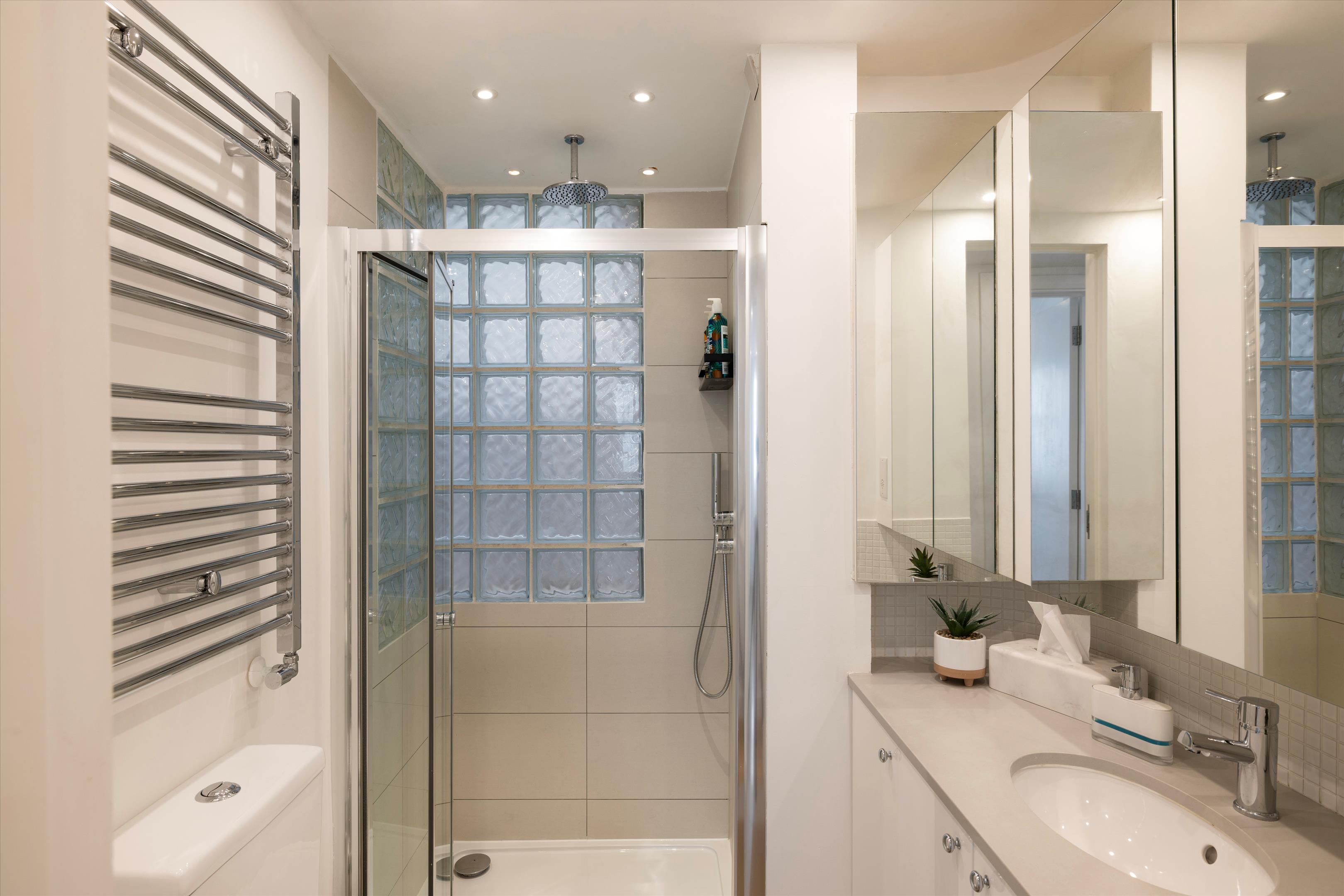 Ennismore Mews, London SW7