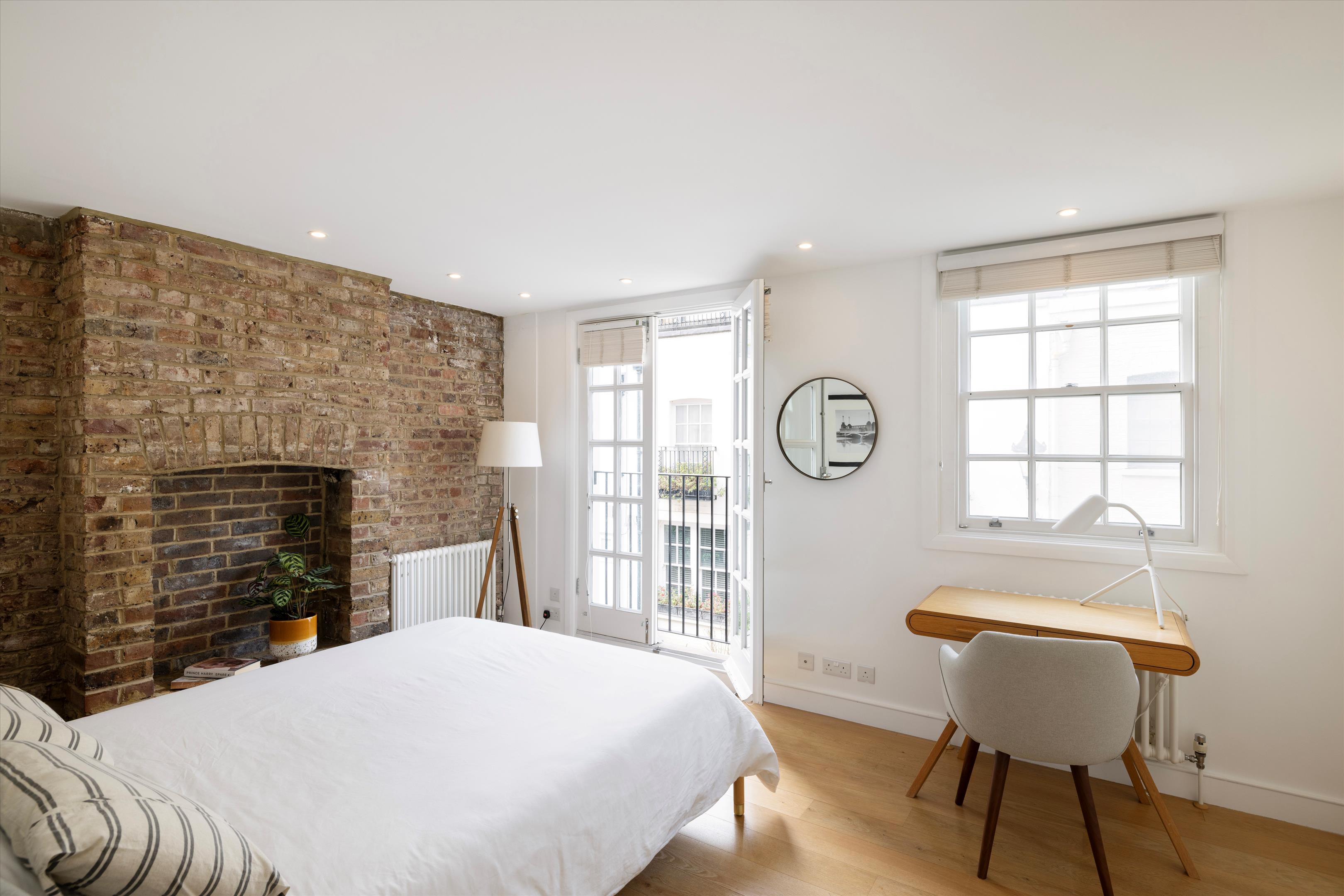 Ennismore Mews, London SW7