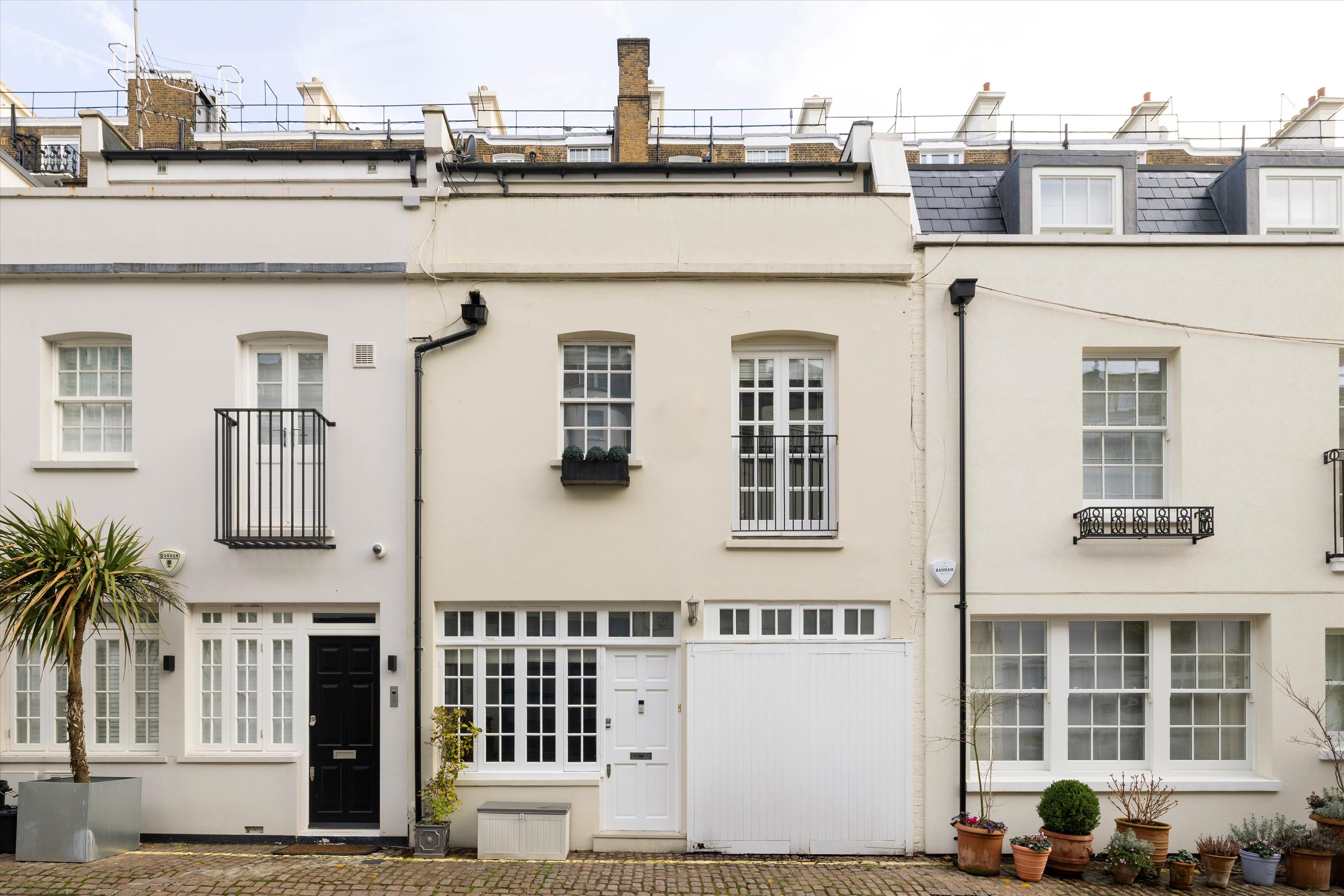Ennismore Mews, London SW7