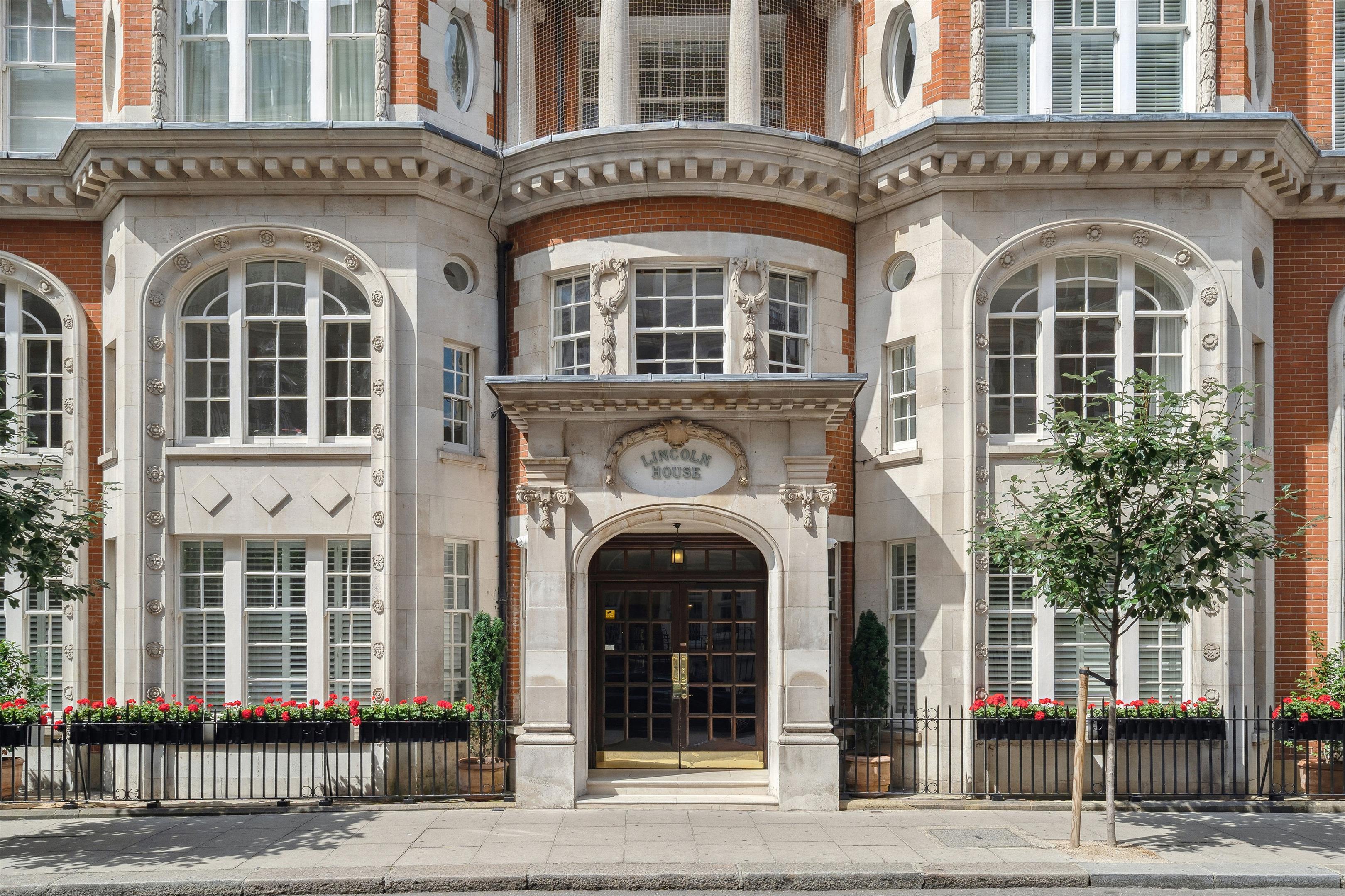 Lincoln House, Basil Street, London, SW3