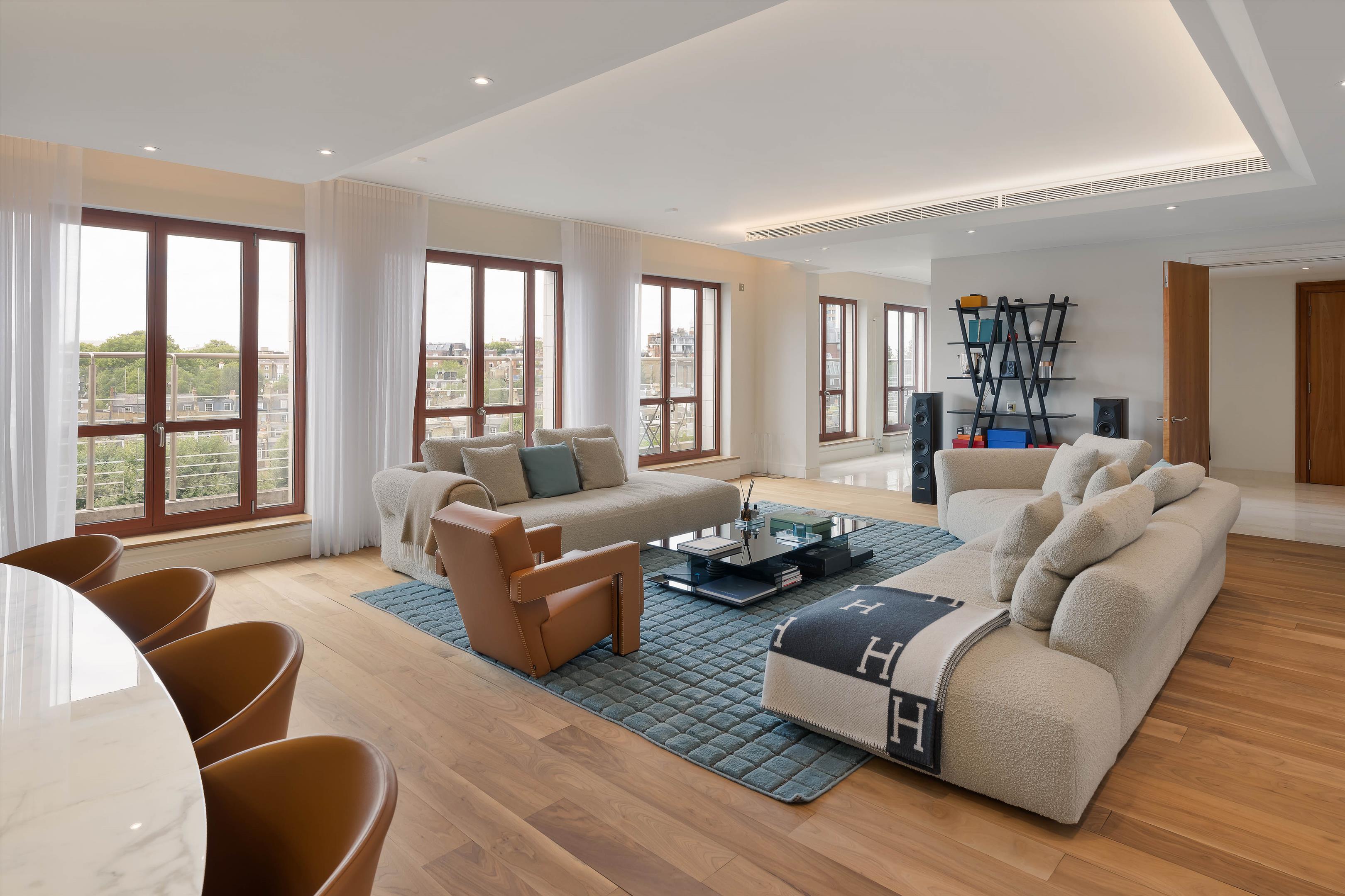 Lancelot Place, London, SW7