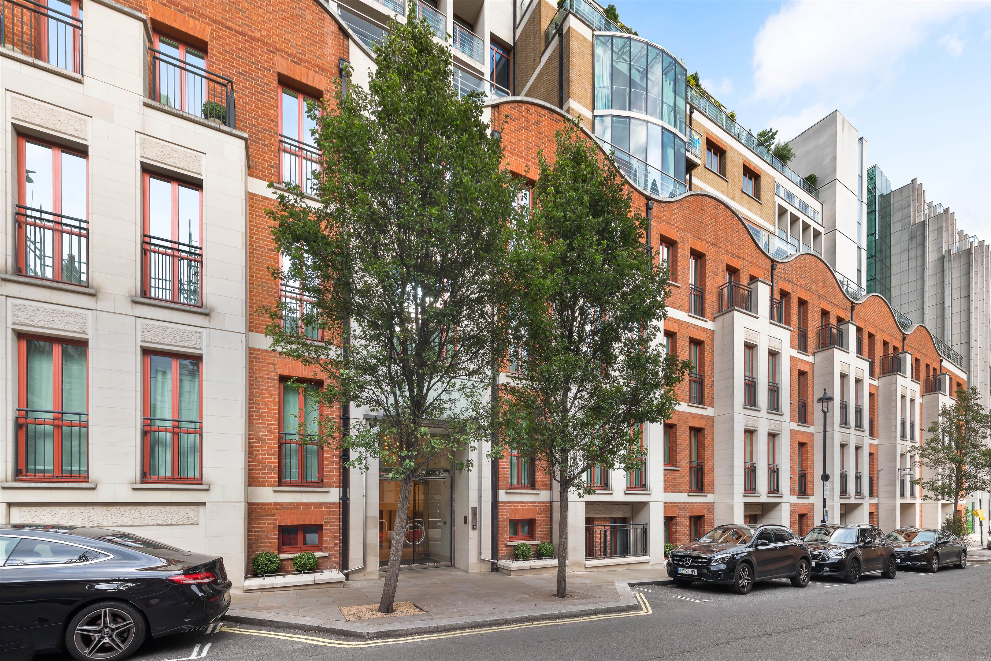 Lancelot Place, London, SW7