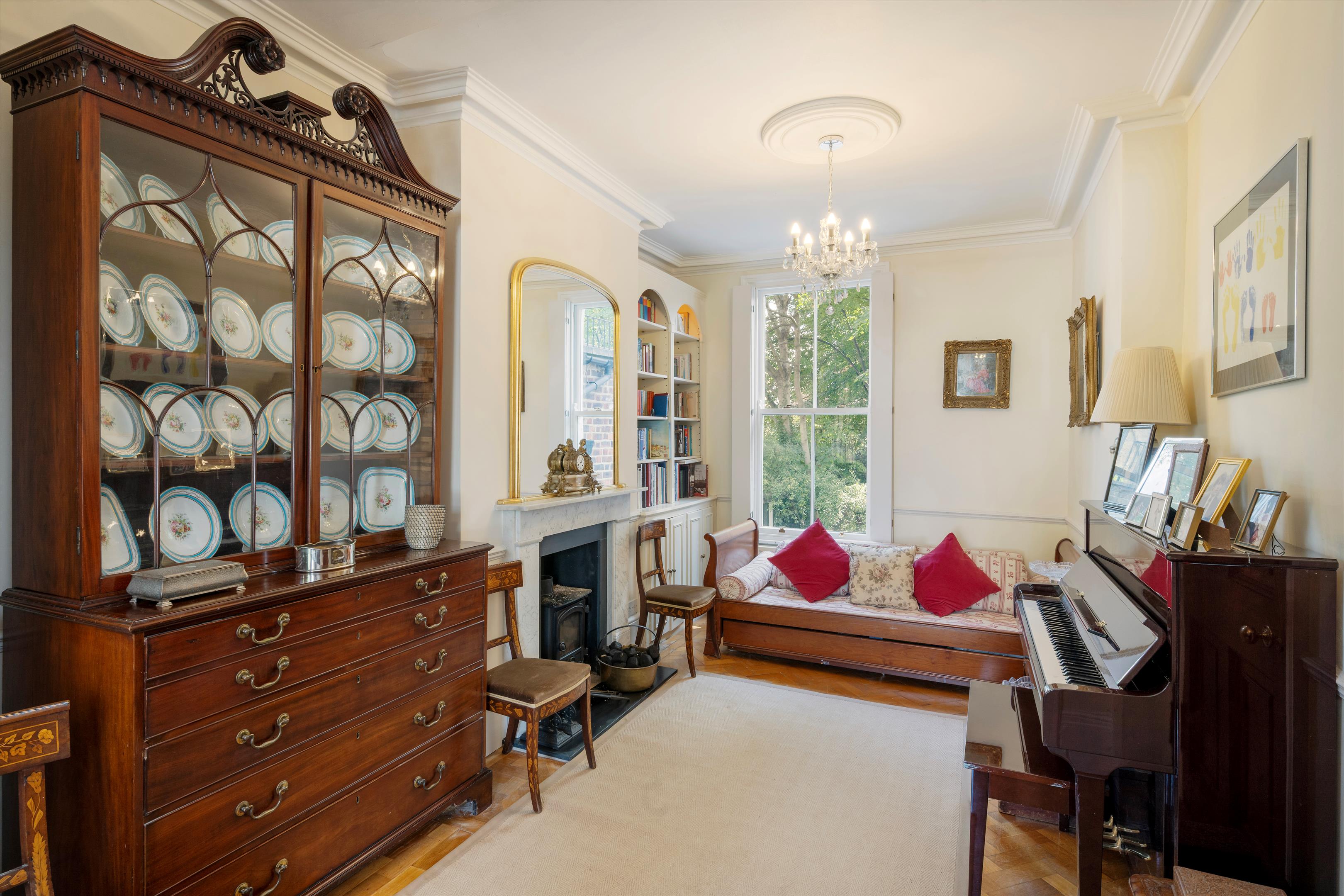 Oakley Gardens, London, SW3