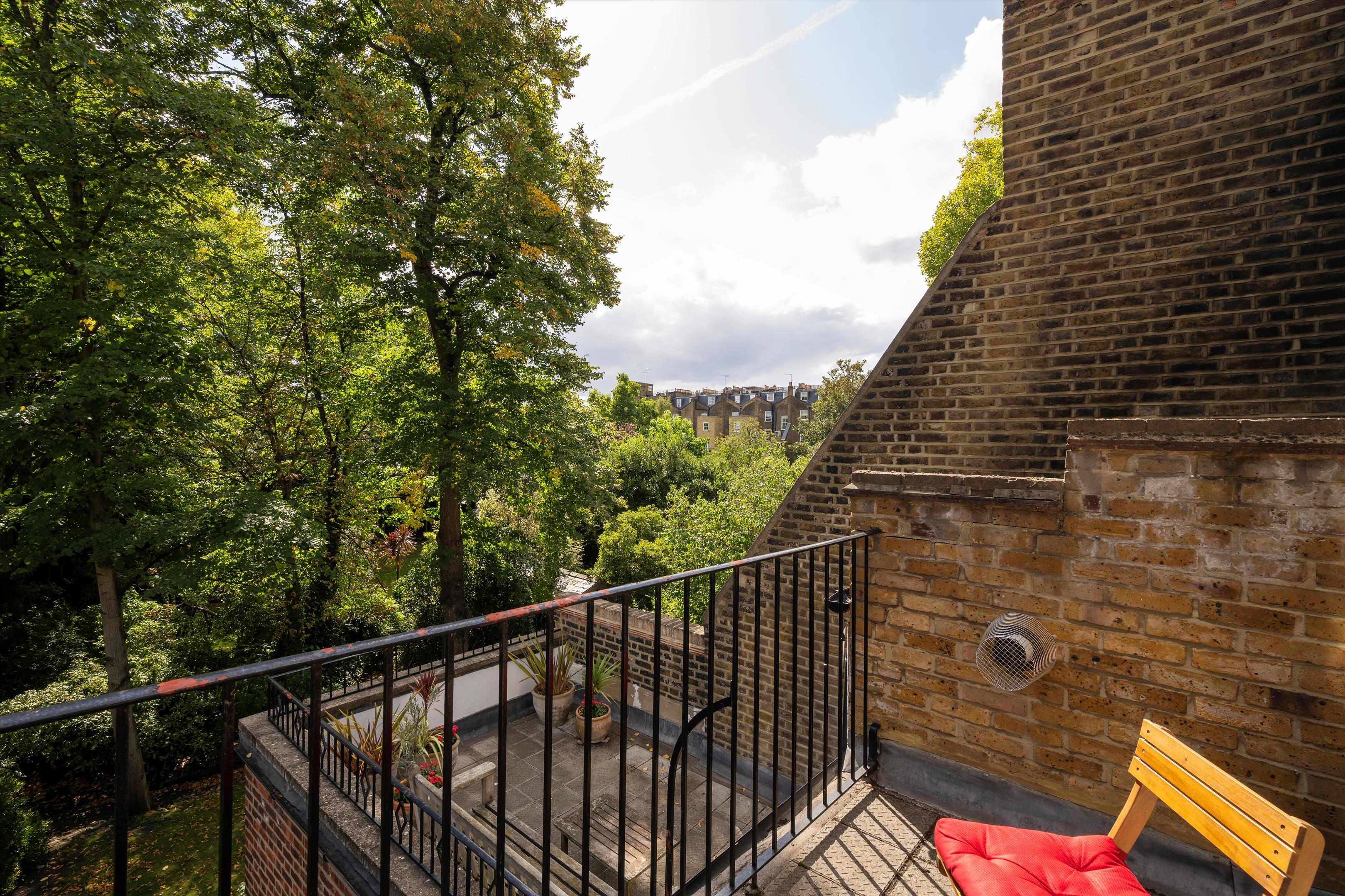 Oakley Gardens, London, SW3