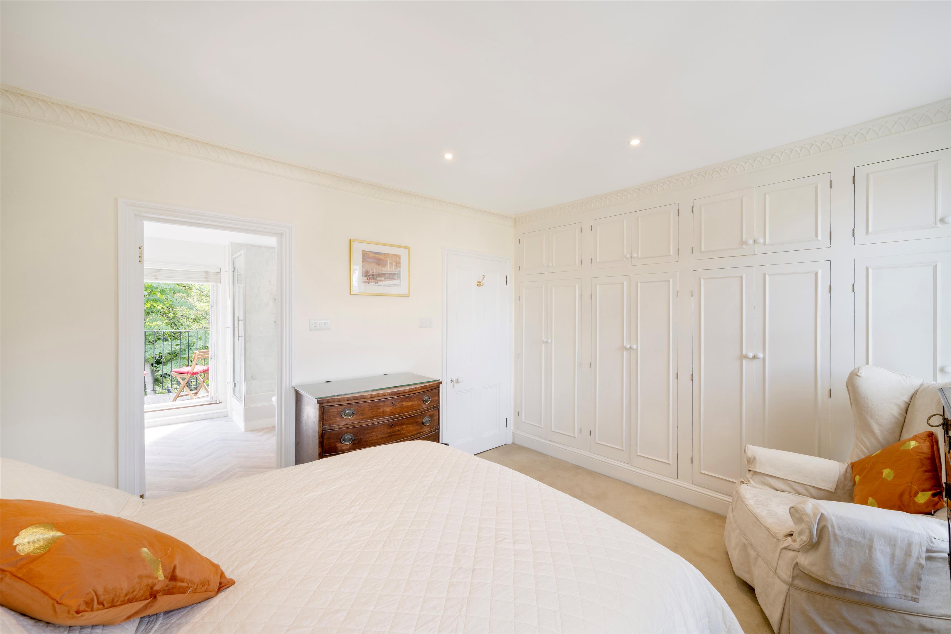Oakley Gardens, London, SW3