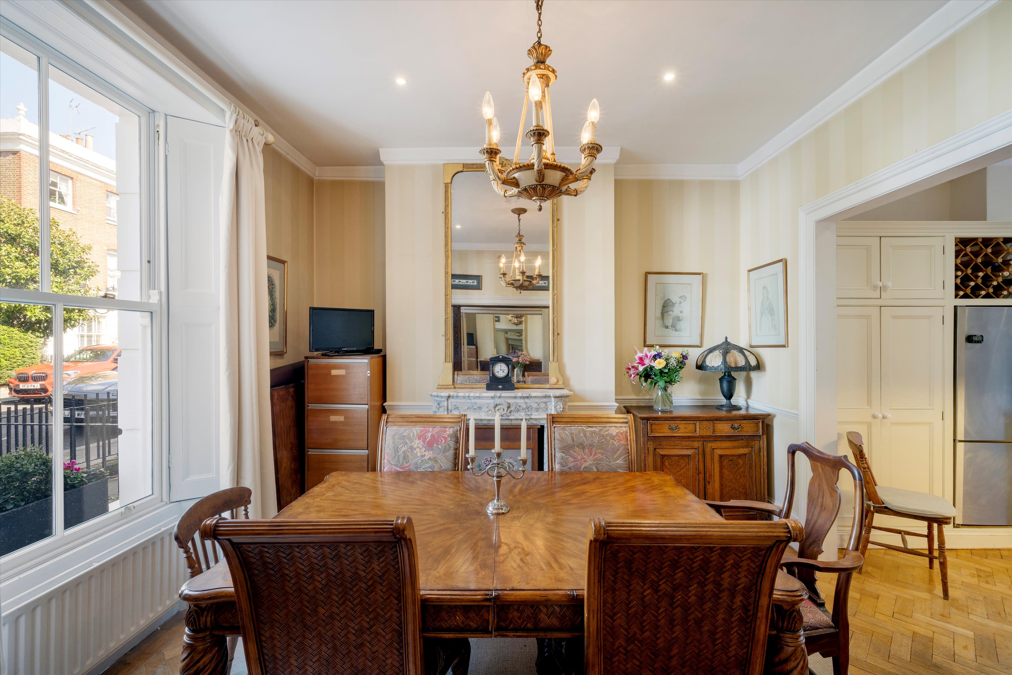 Oakley Gardens, London, SW3