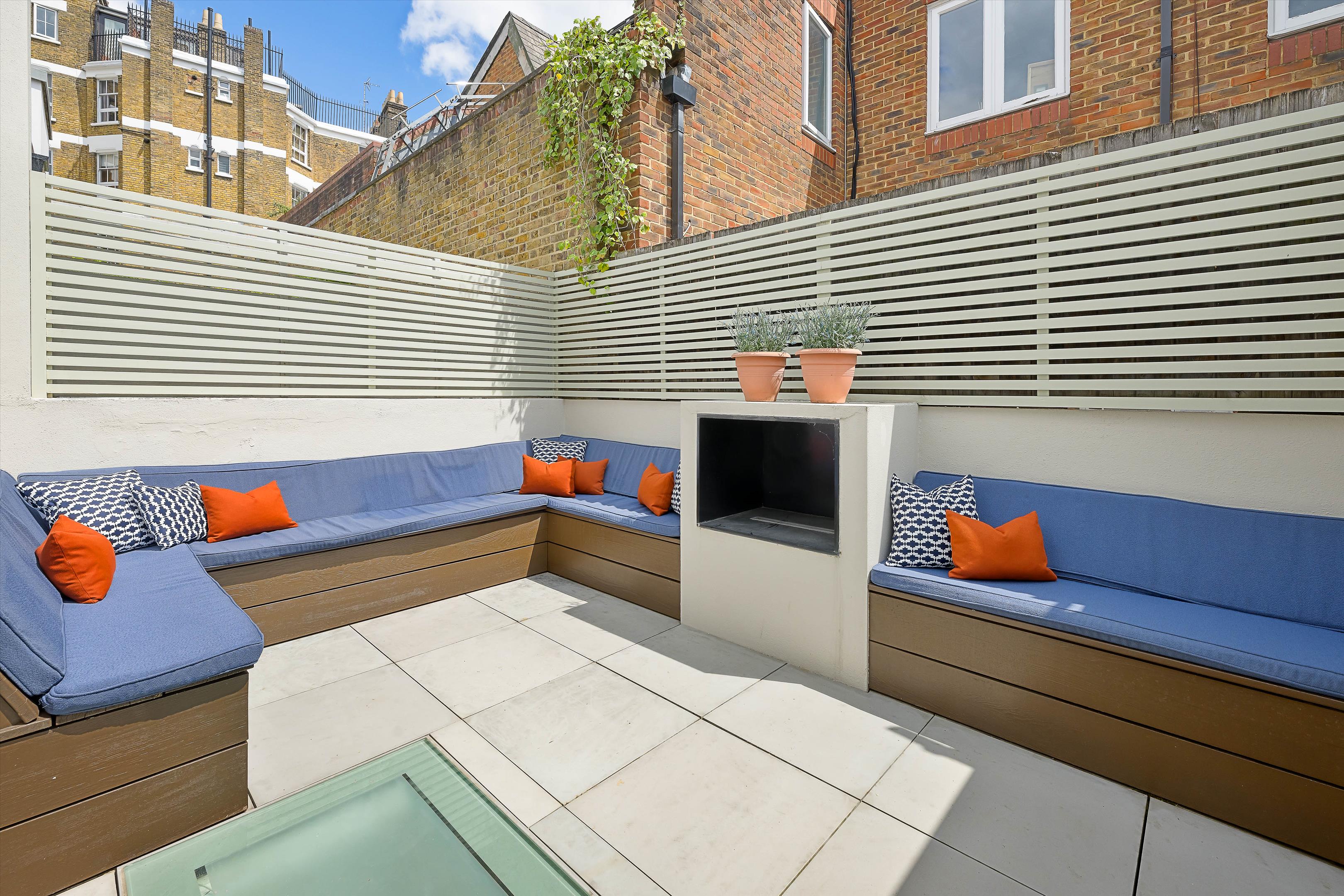 Donne Place, London, SW3