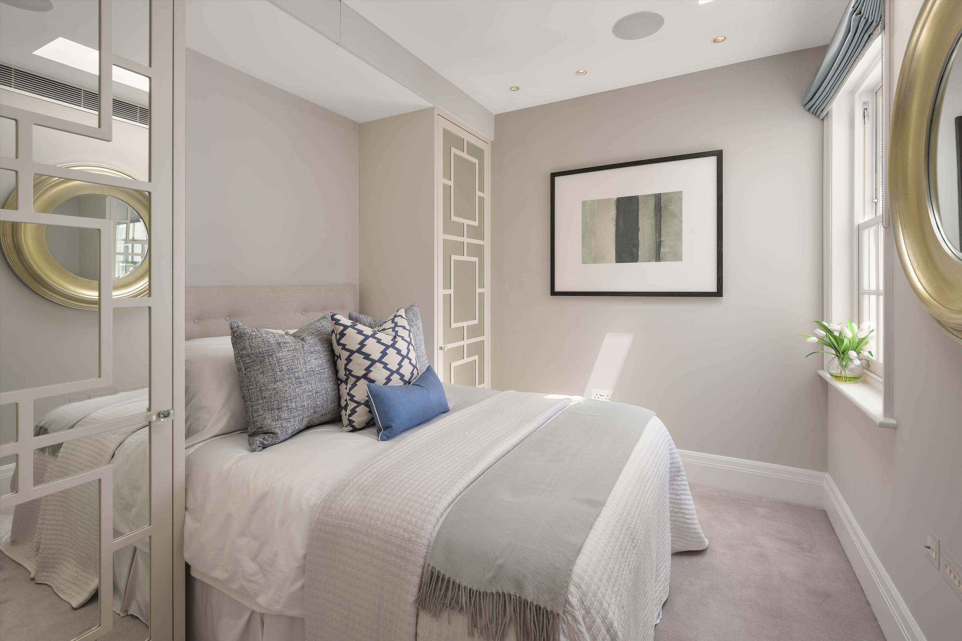 Donne Place, London, SW3