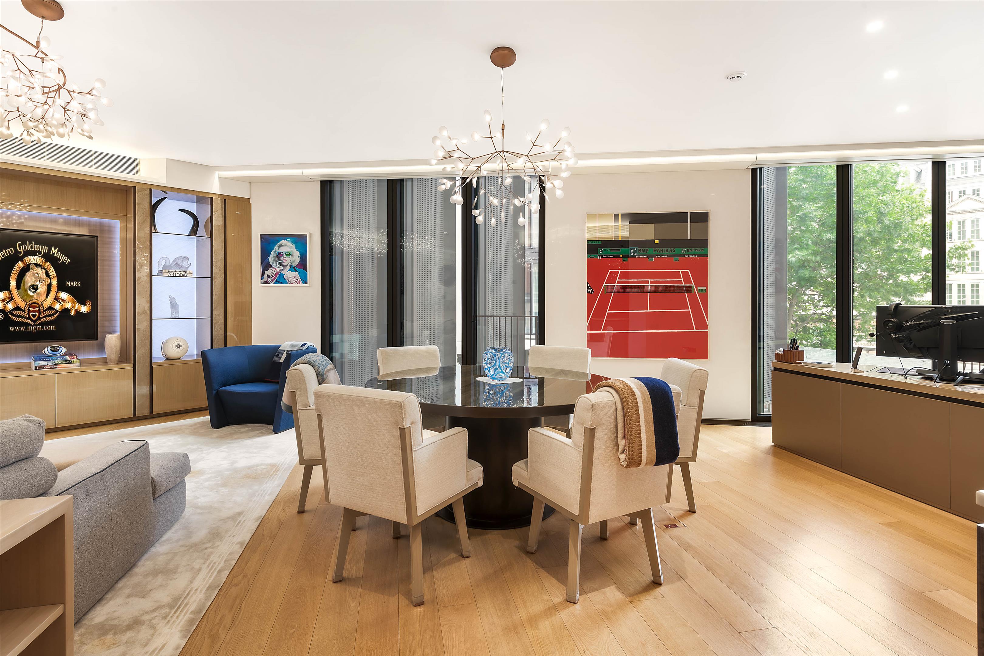 One Hyde Park, Knightsbridge, London, SW1X
