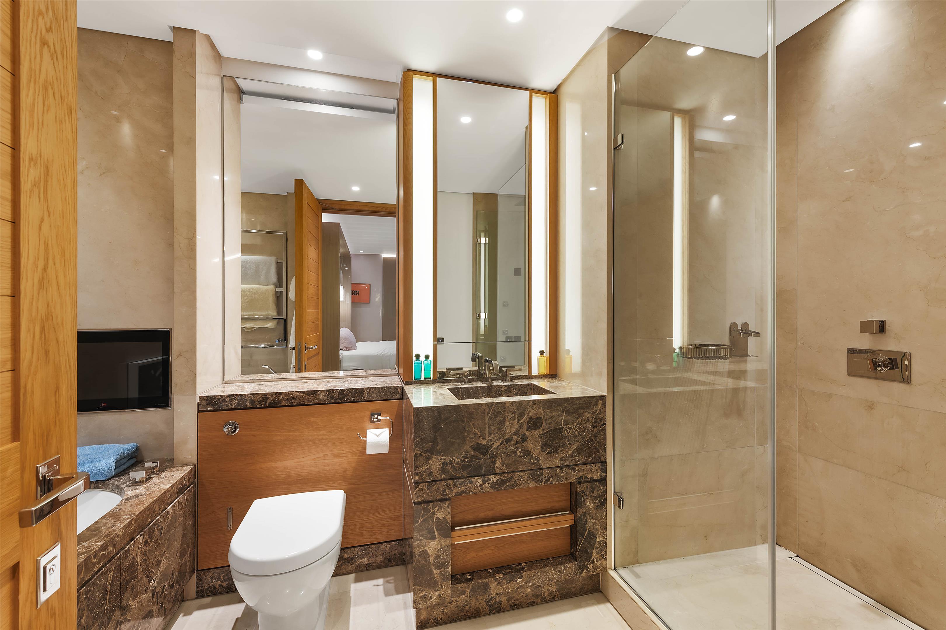 One Hyde Park, Knightsbridge, London, SW1X