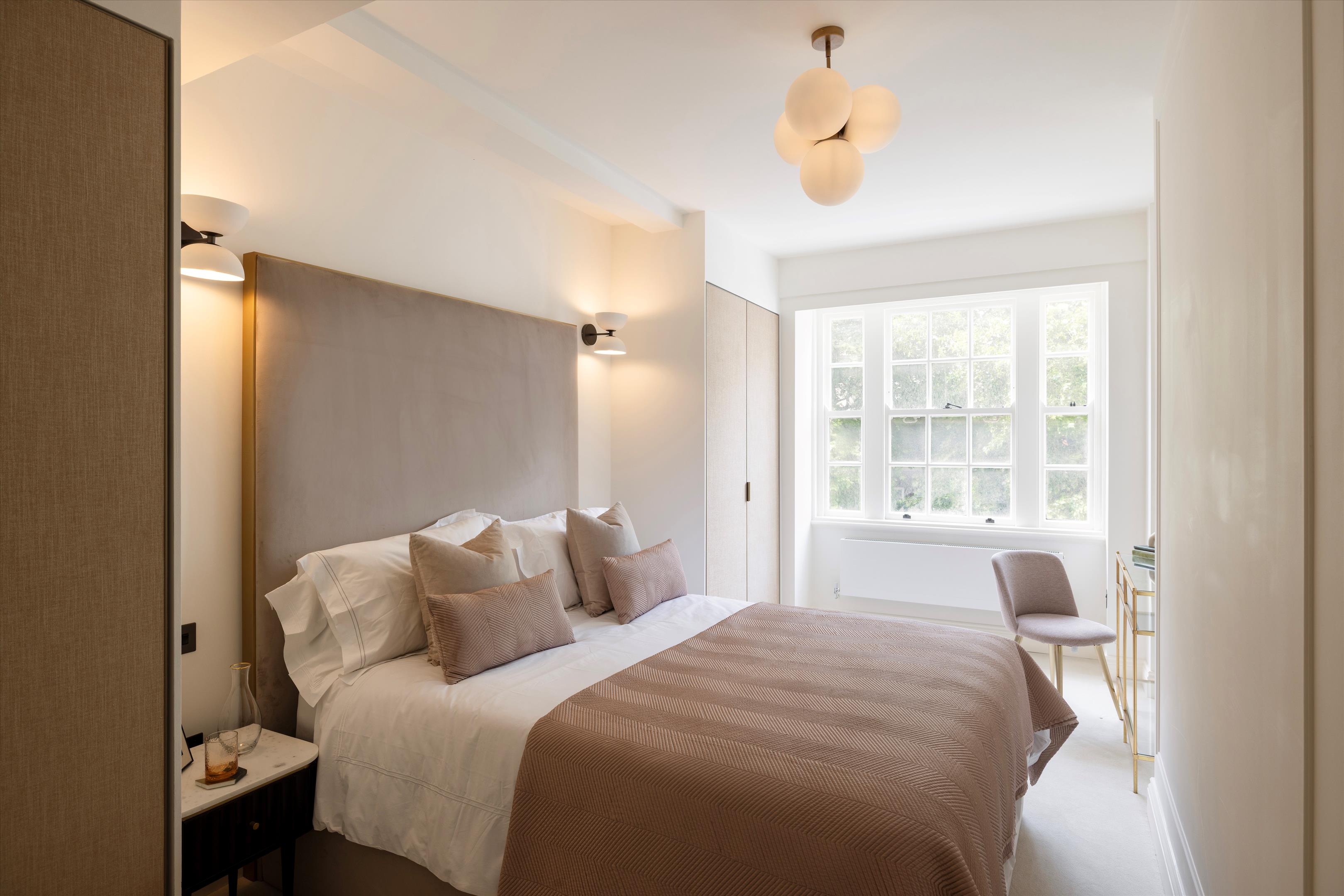 Ovington Court, 197-205 Brompton Road, Knightsbridge, SW3