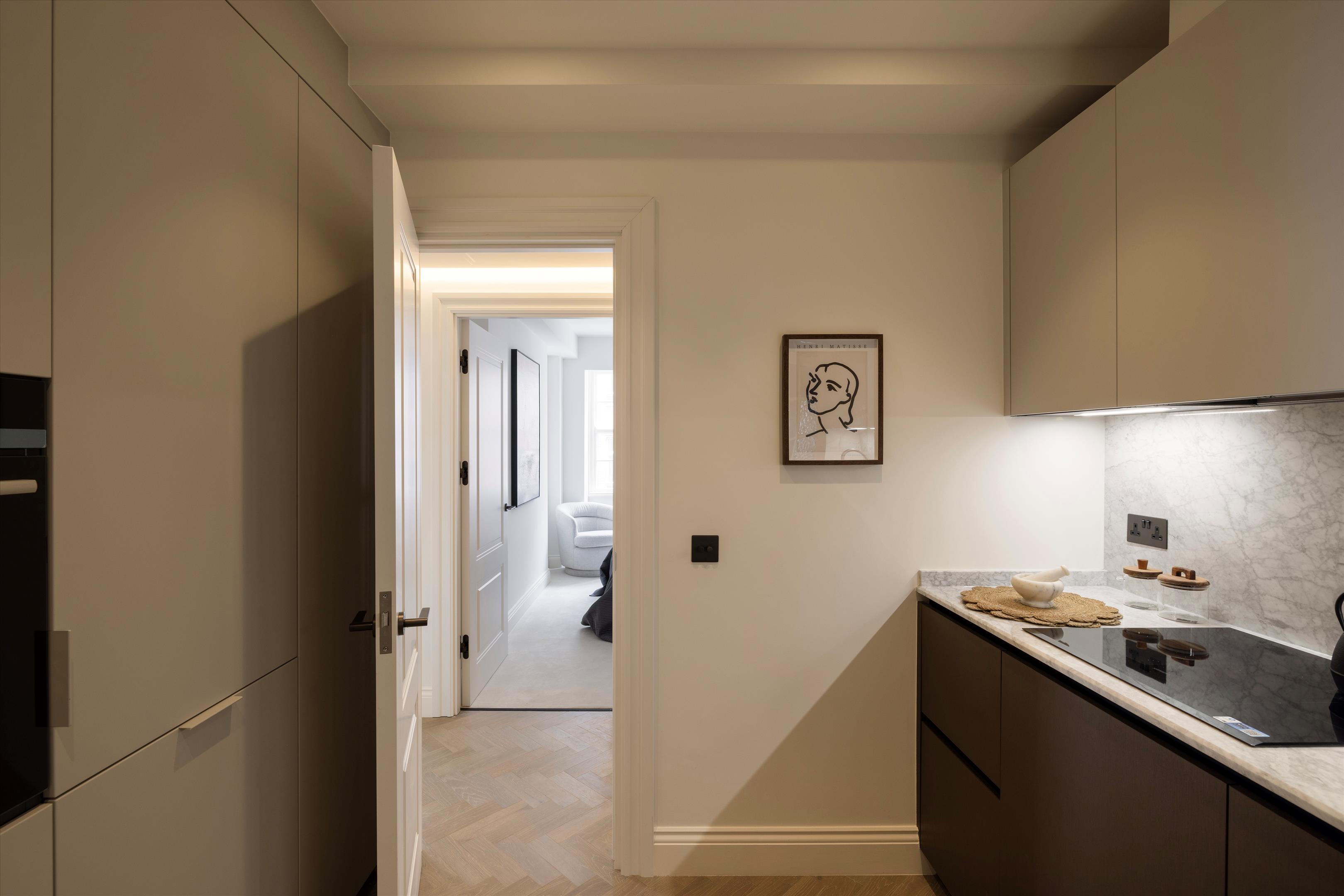 Ovington Court, 197-205 Brompton Road, Knightsbridge, SW3