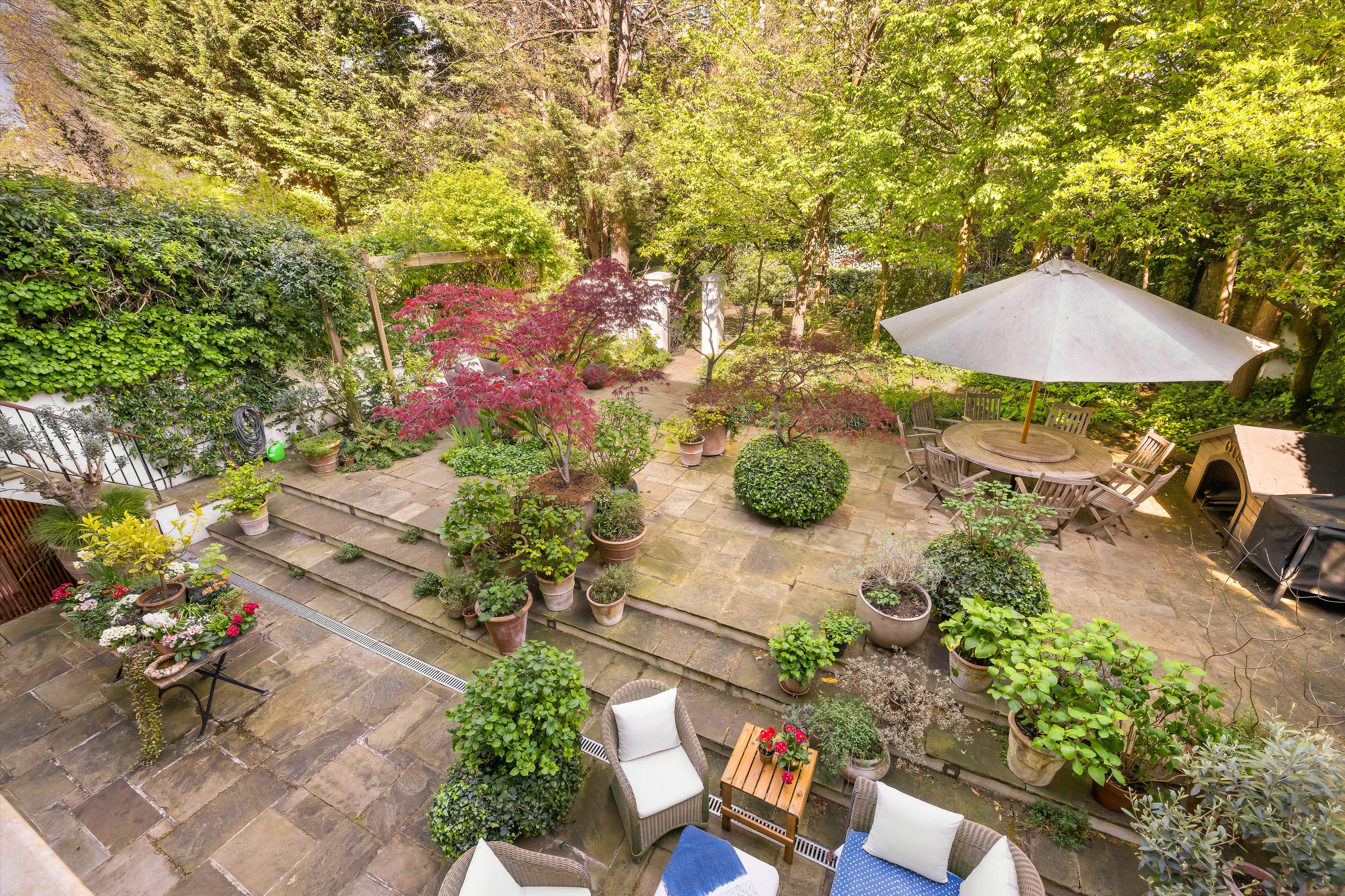 Egerton Terrace, London SW3
