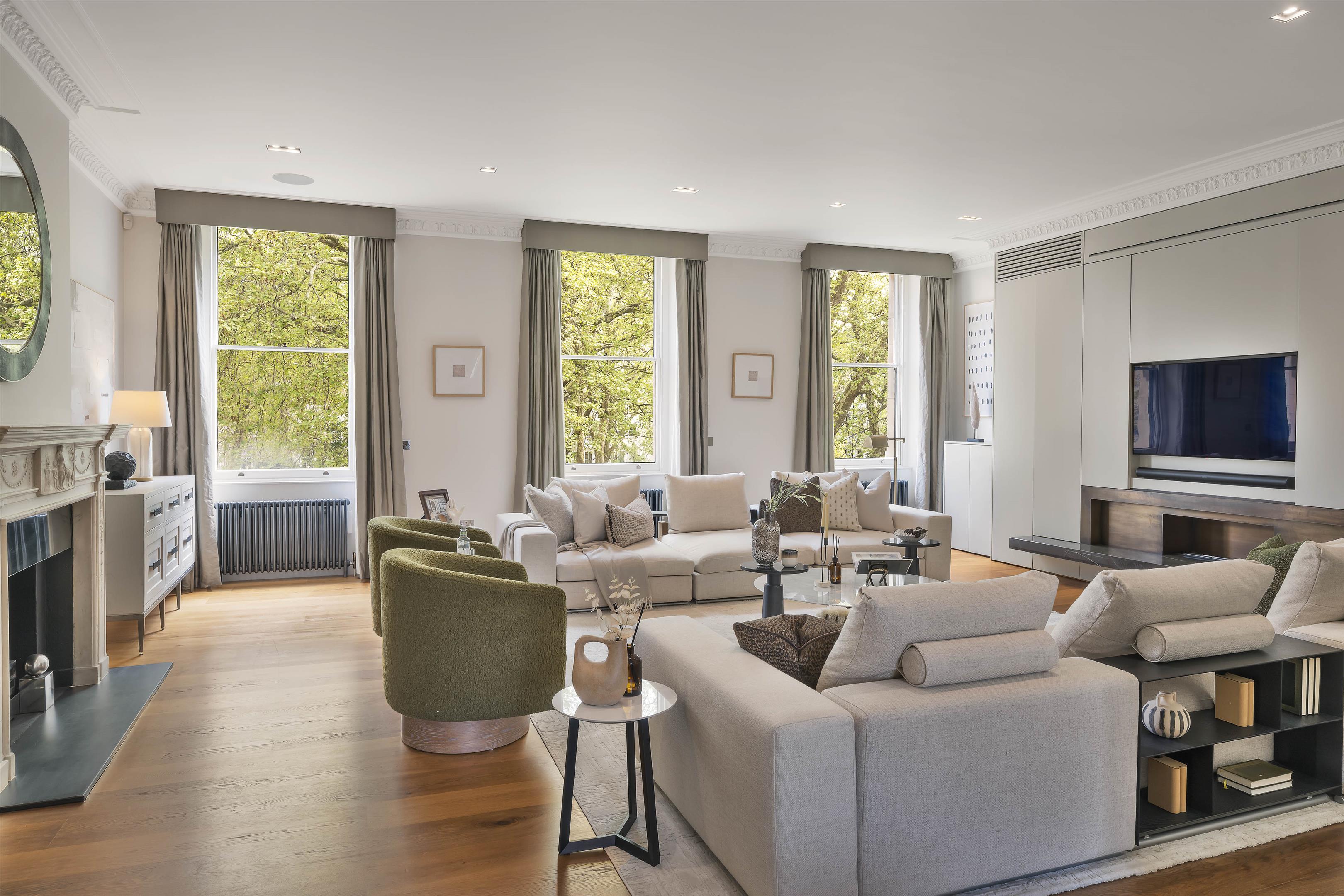 Ennismore Gardens, London, SW7