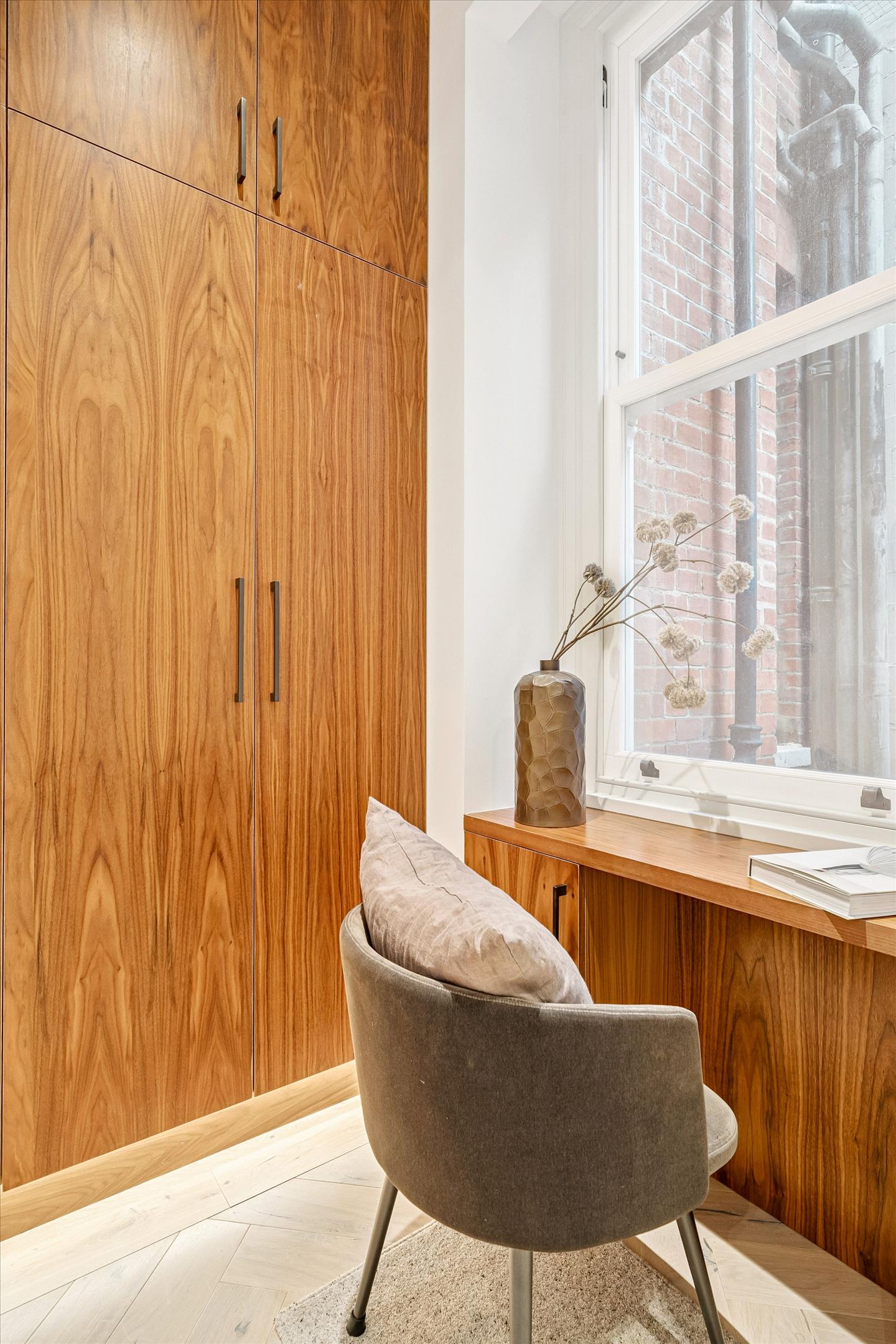 Wellington Court, 116 Knightsbridge, London SW1X