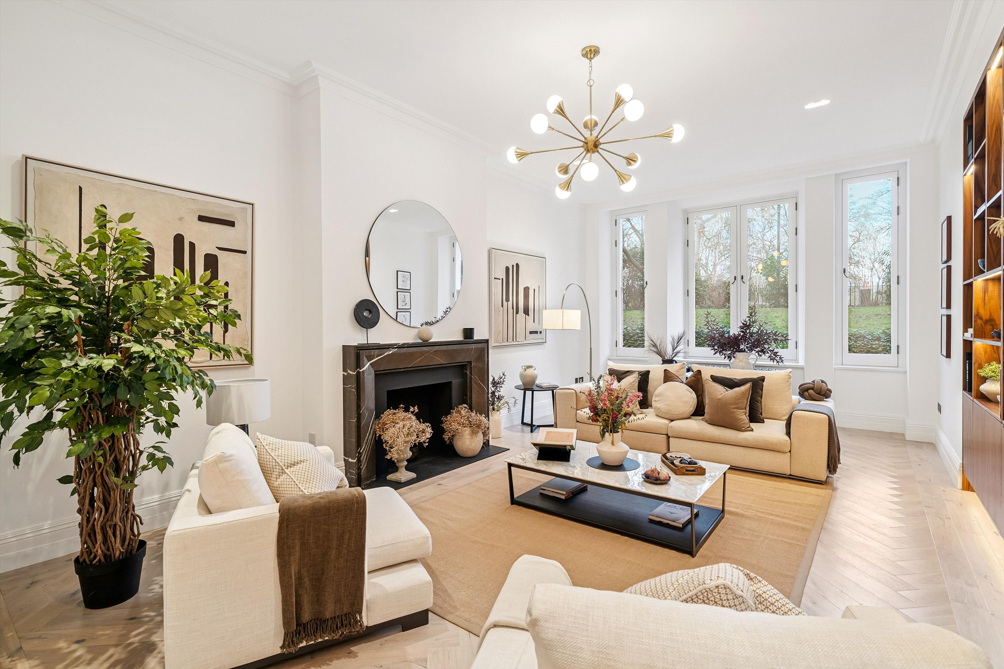 Wellington Court, 116 Knightsbridge, London SW1X