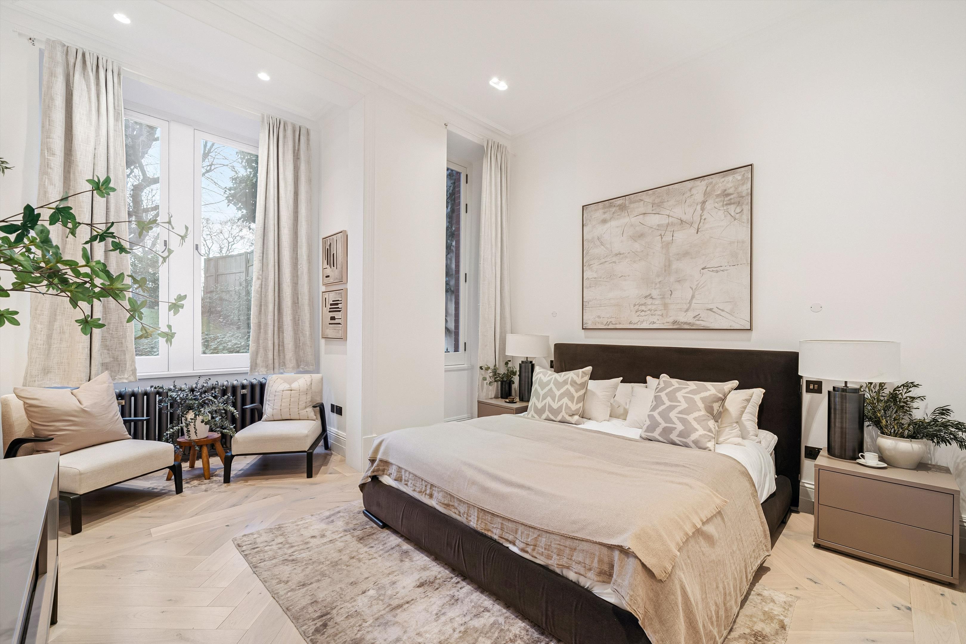 Wellington Court, 116 Knightsbridge, London SW1X
